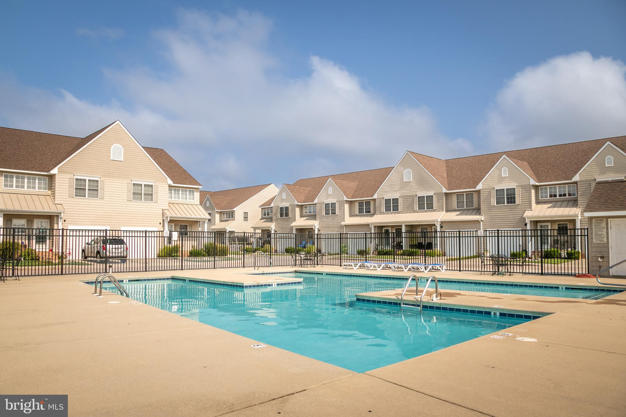 WATERS EDGE - Residential