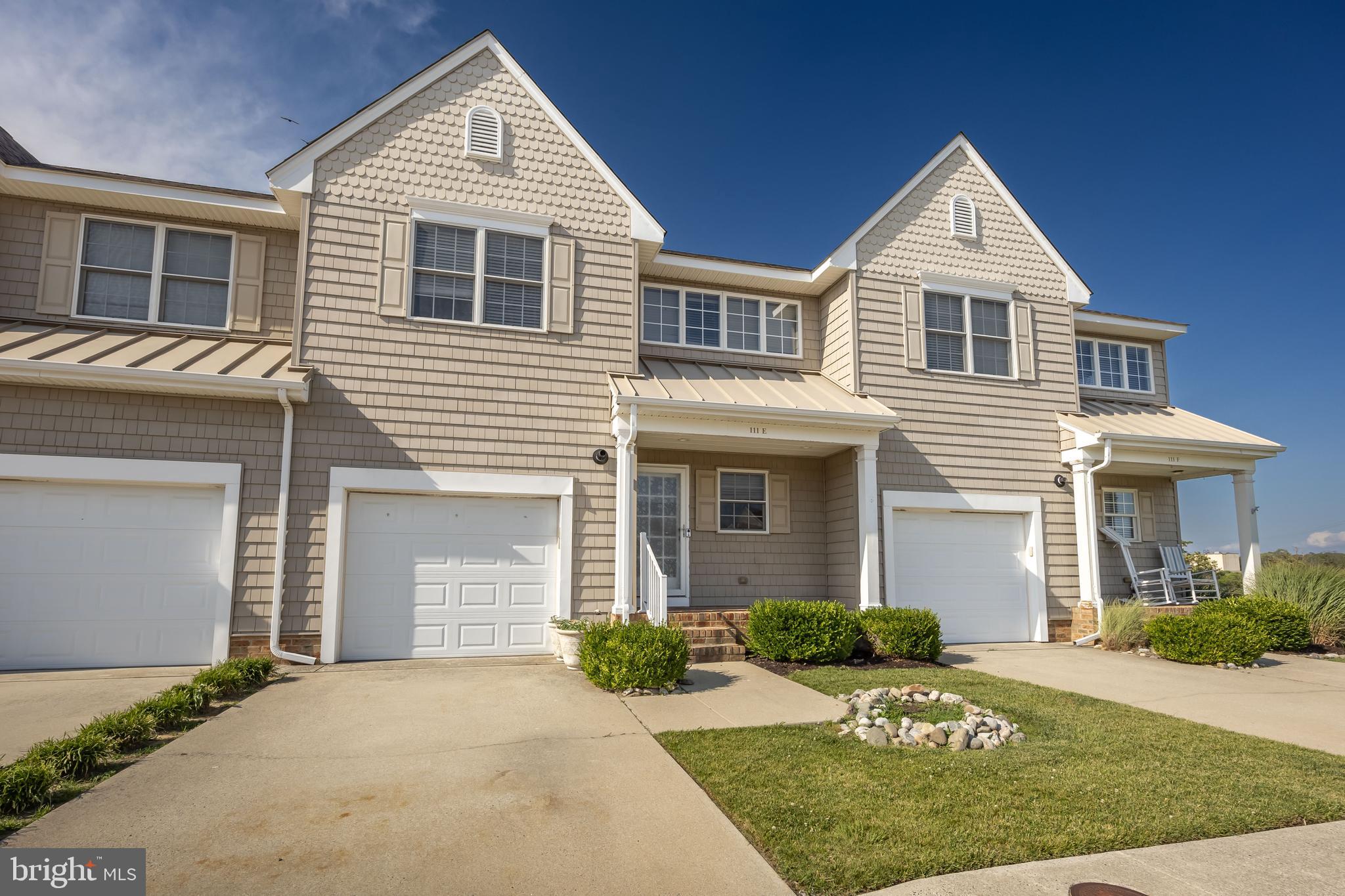 WATERS EDGE - Residential