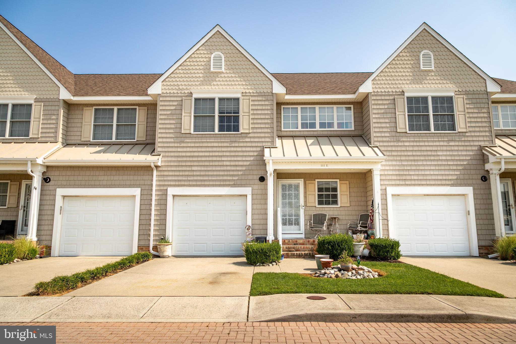 111 SUNSET CIRCLE 111E