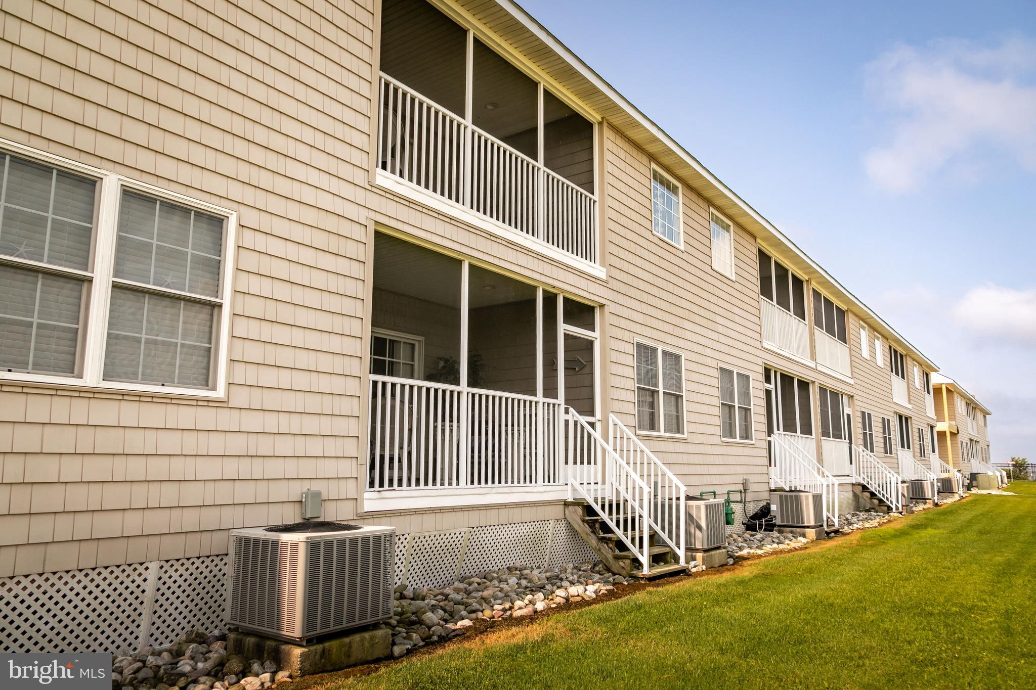 111 SUNSET CIRCLE 111E