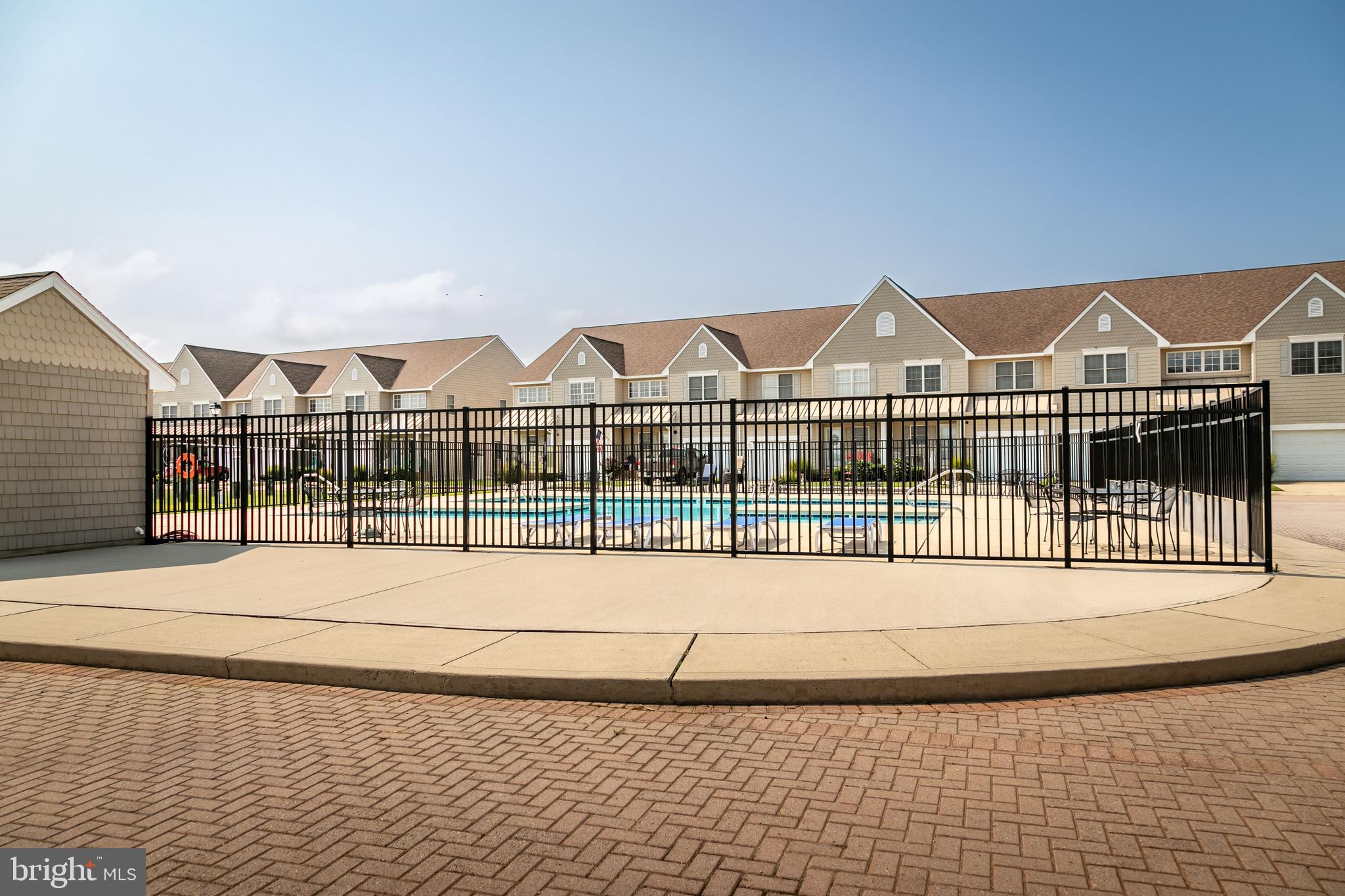 111 SUNSET CIRCLE 111E