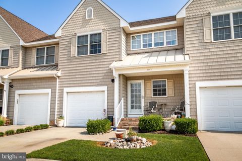 111 SUNSET CIRCLE 111E CRISFIELD MD 21817