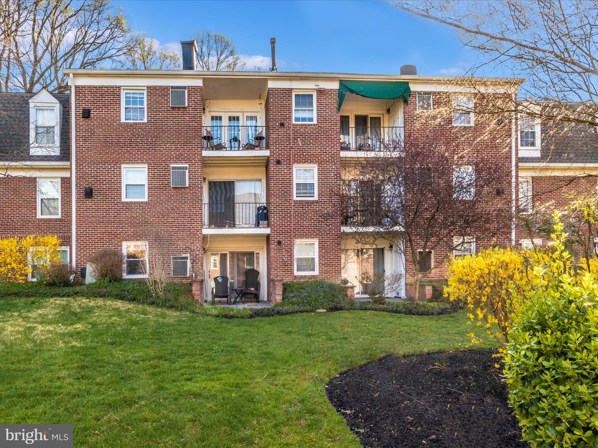 HOMELAND SOUTHWAY - Residential Lease