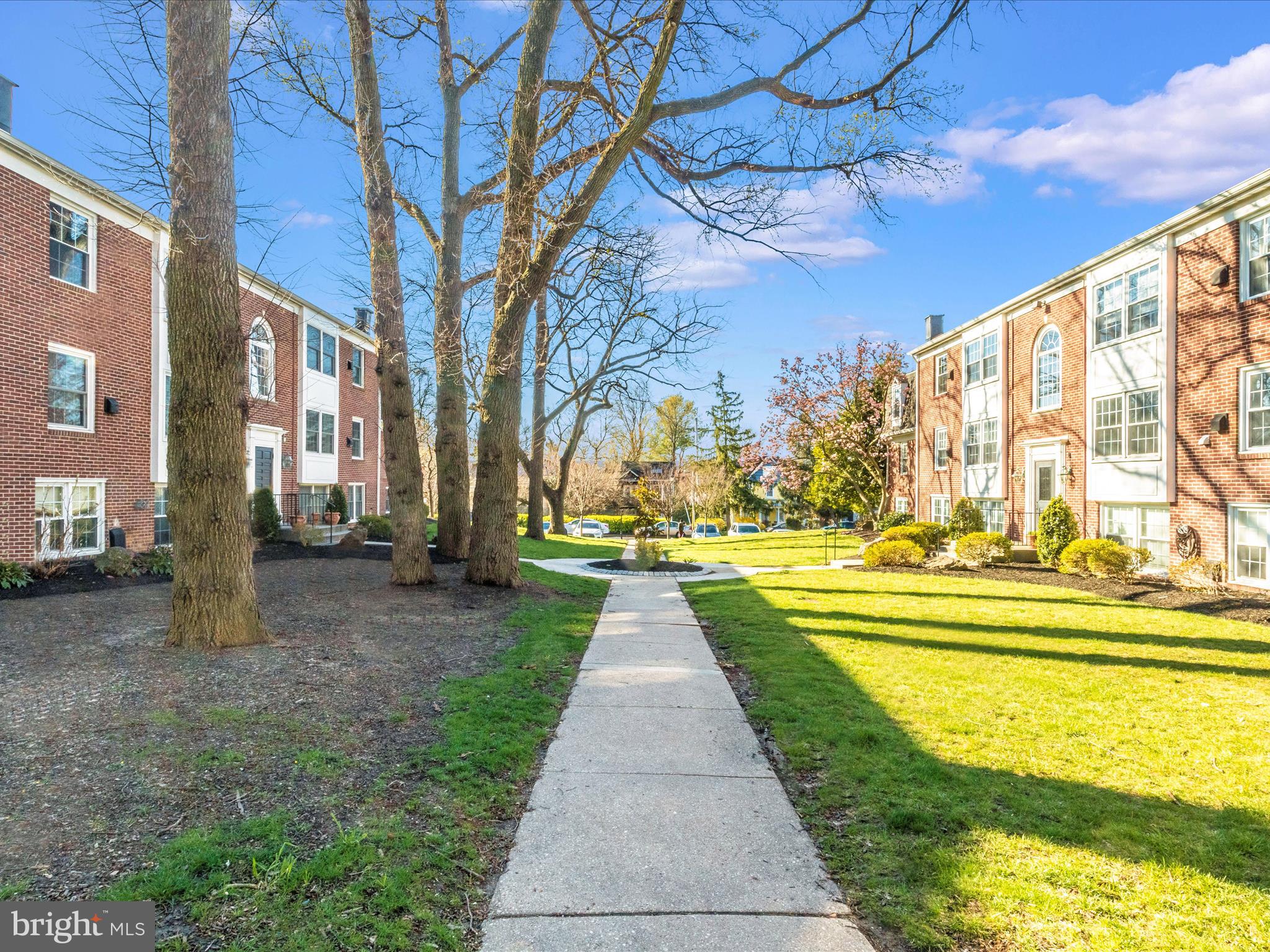 HOMELAND SOUTHWAY - Residential Lease