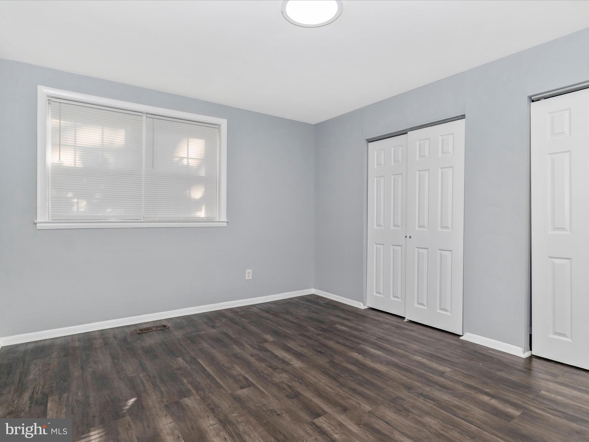 HOMELAND SOUTHWAY - Residential Lease