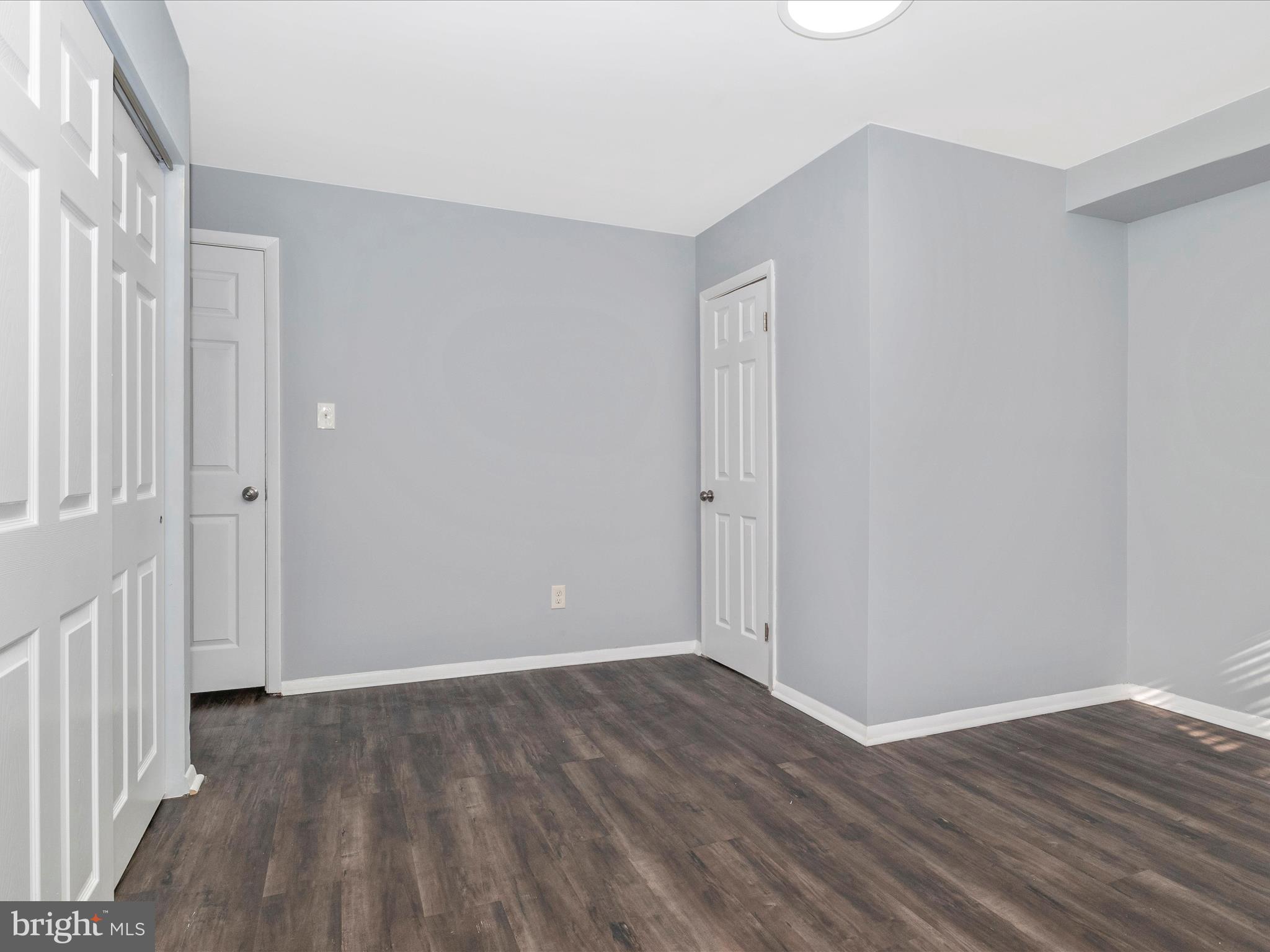 HOMELAND SOUTHWAY - Residential Lease