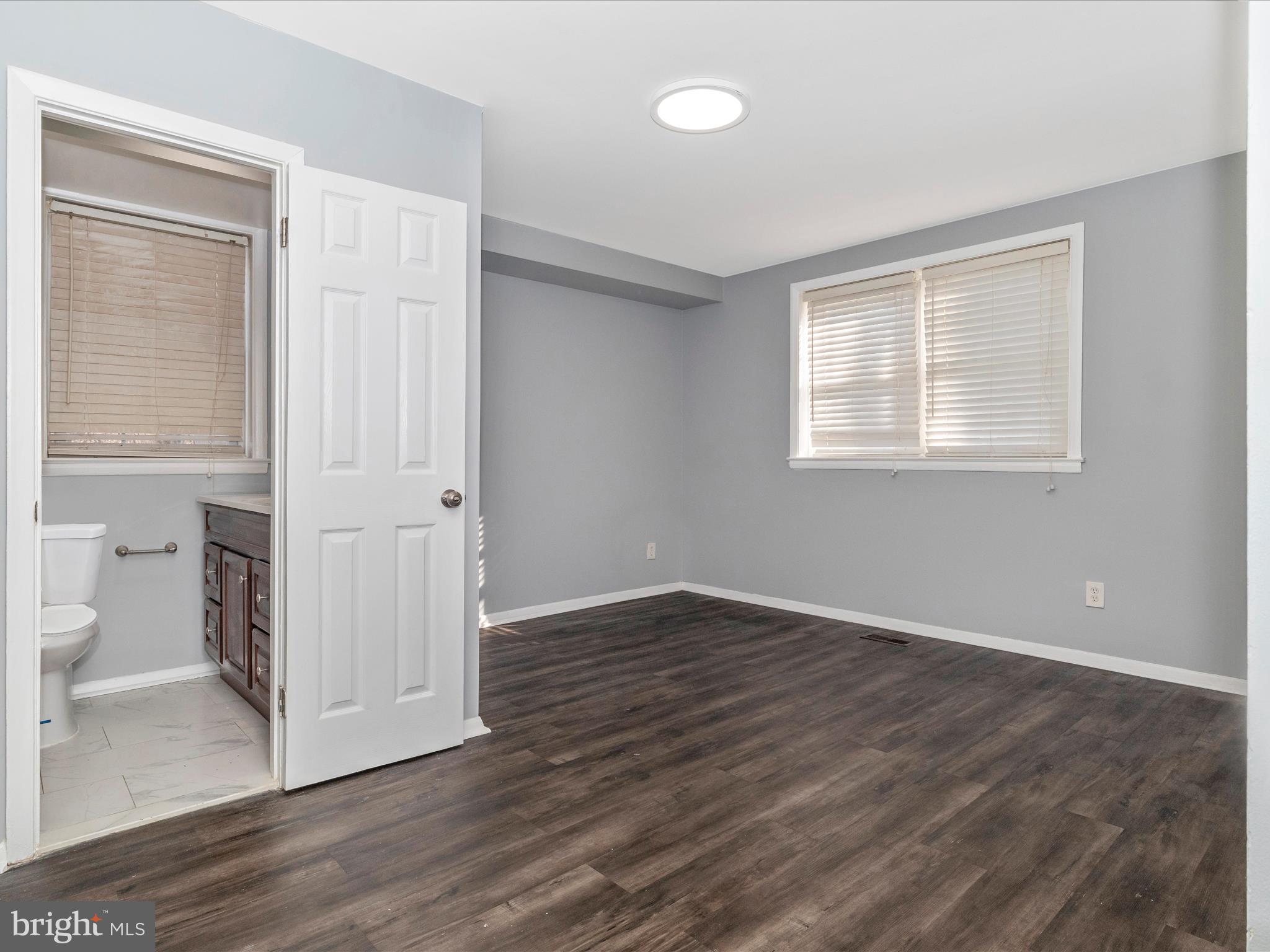 HOMELAND SOUTHWAY - Residential Lease