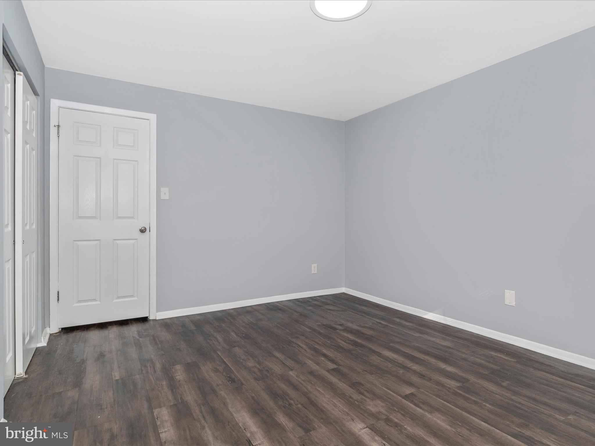 HOMELAND SOUTHWAY - Residential Lease