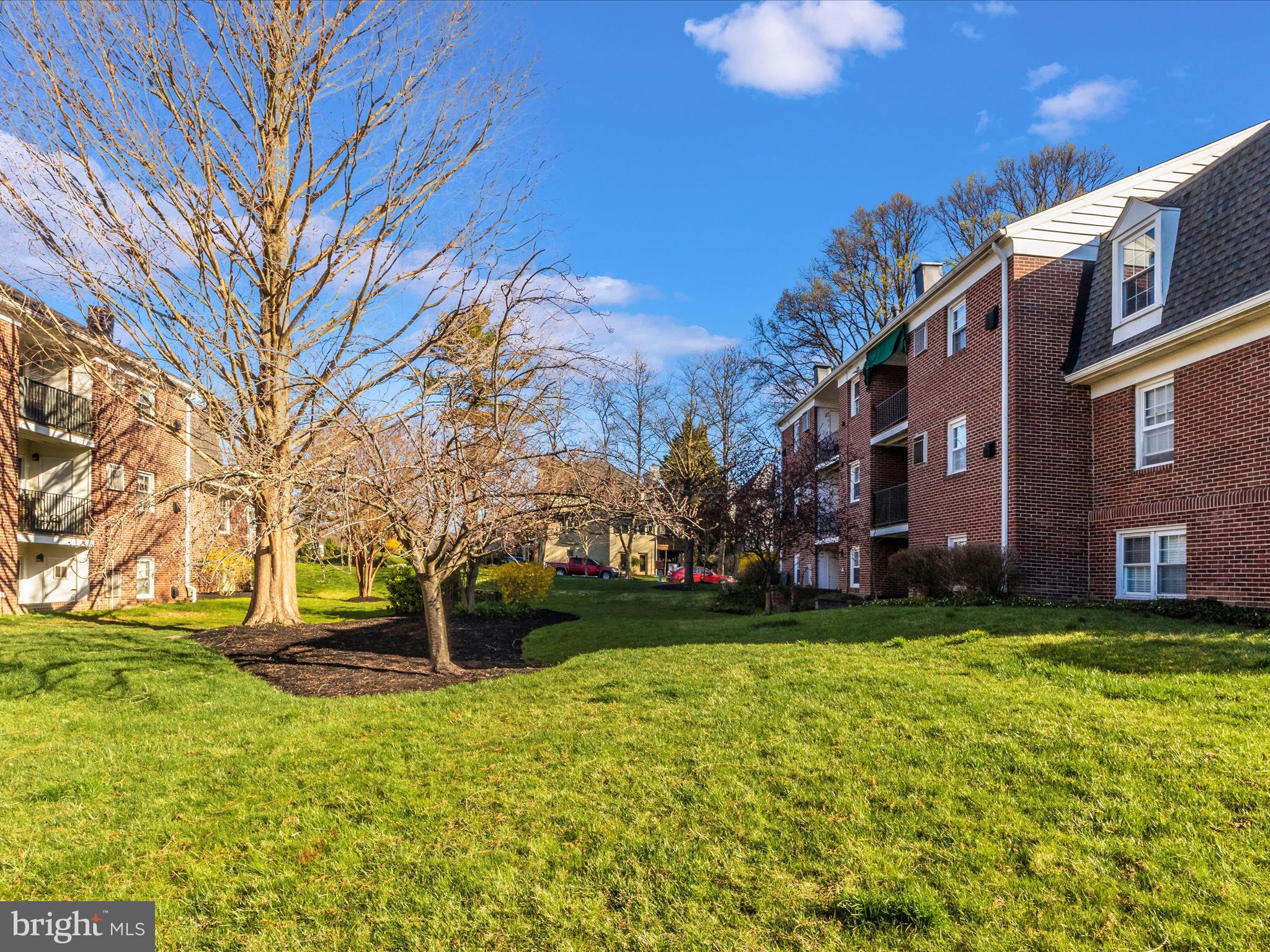 HOMELAND SOUTHWAY - Residential Lease