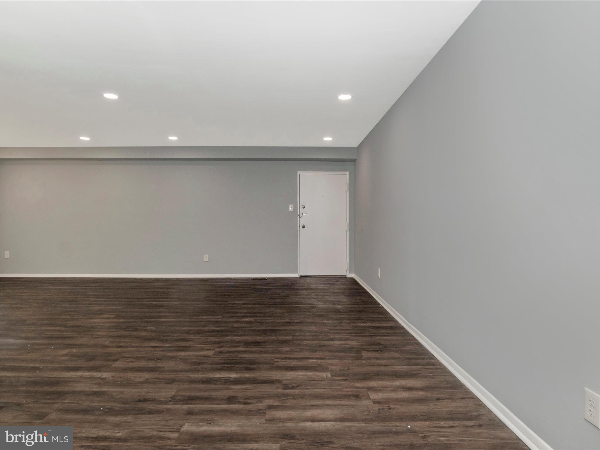 HOMELAND SOUTHWAY - Residential Lease