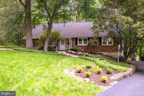 Photo of 2350 Fairway Road, HUNTINGDON VALLEY, PA 19006 (MLS # PAMC2154918)