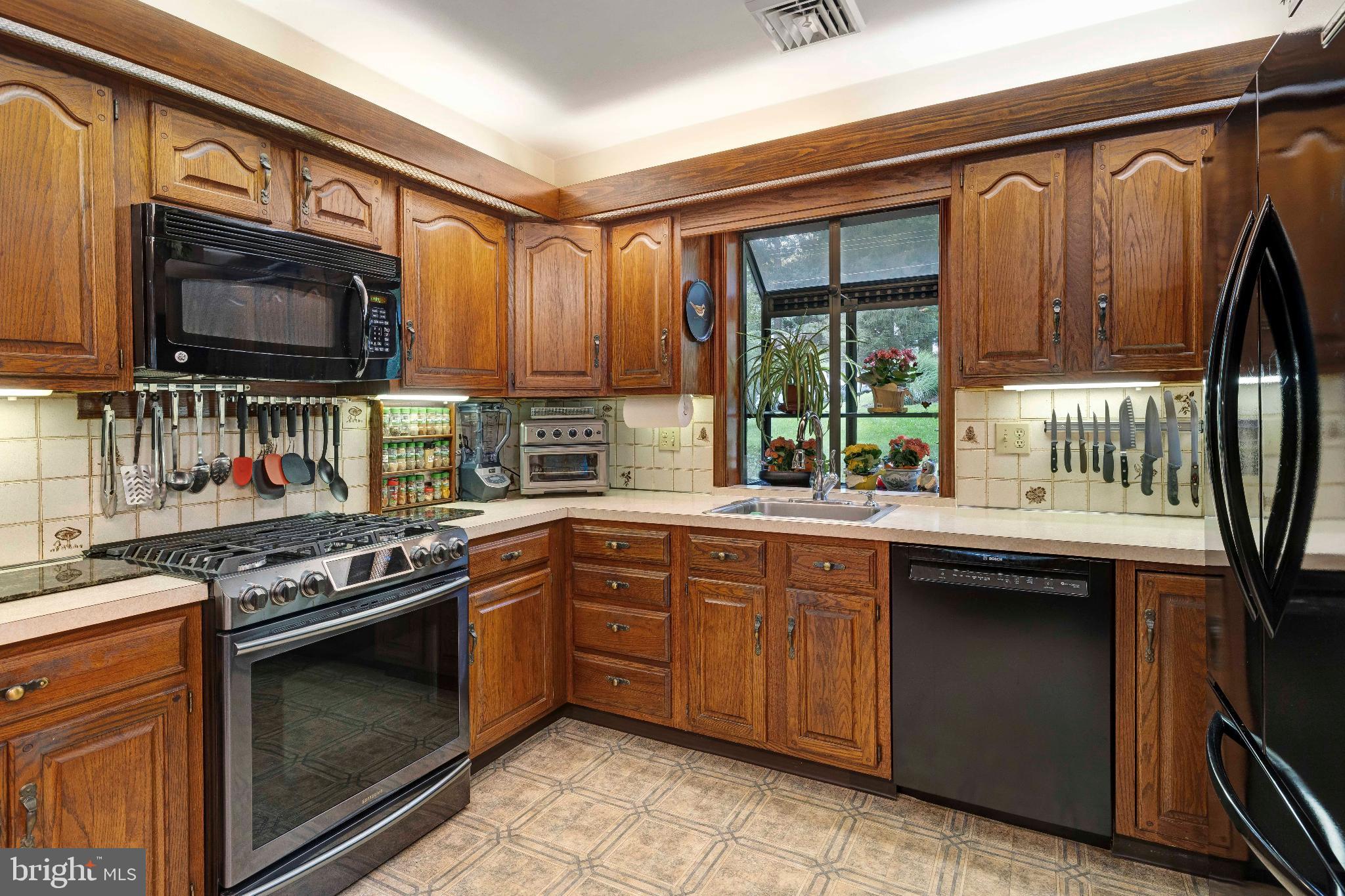 FRAZIER WOODS - Residential