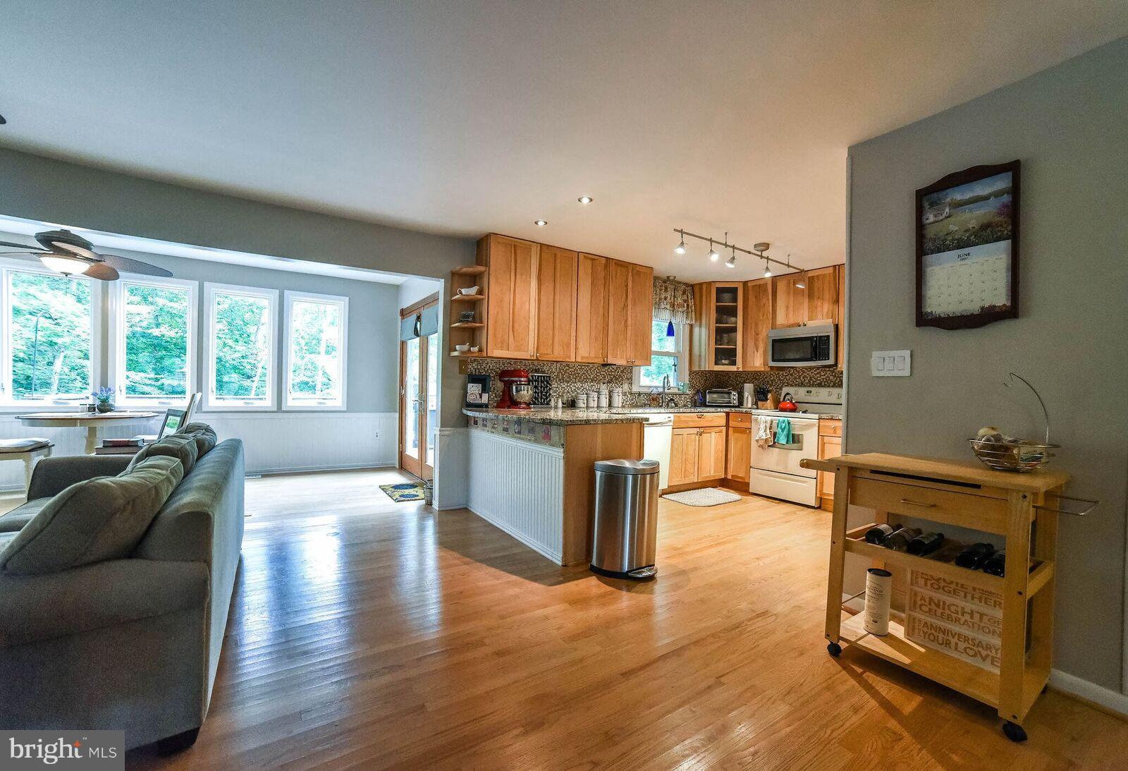 TOWN CREEK - Residential