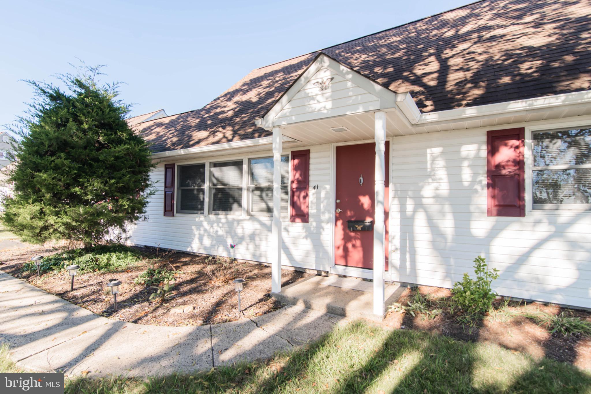 41 VALENTINE LANE
