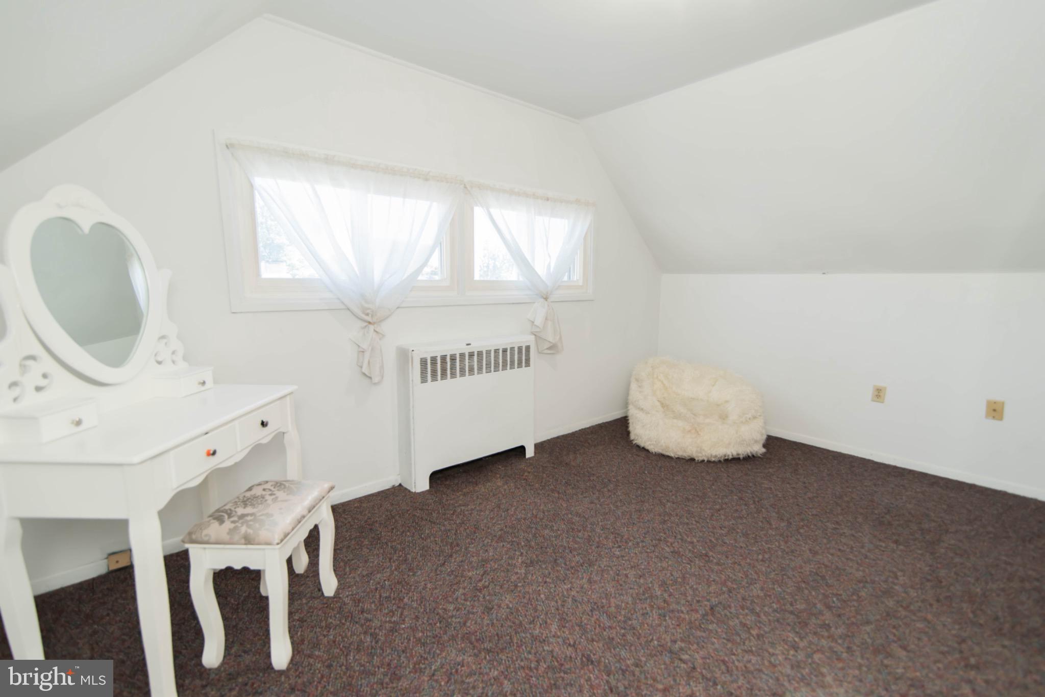 VERMILION HILL - Residential