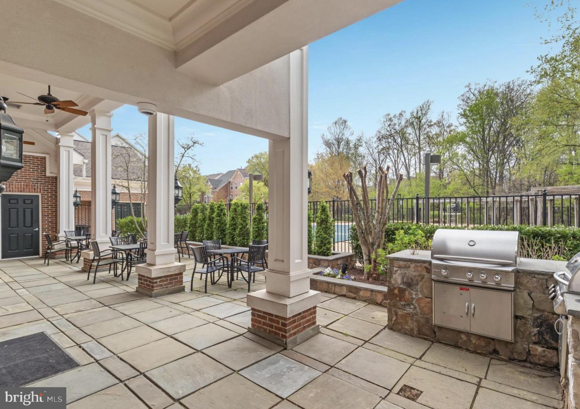 MADISON PARK AT WEST MARKET - Residential