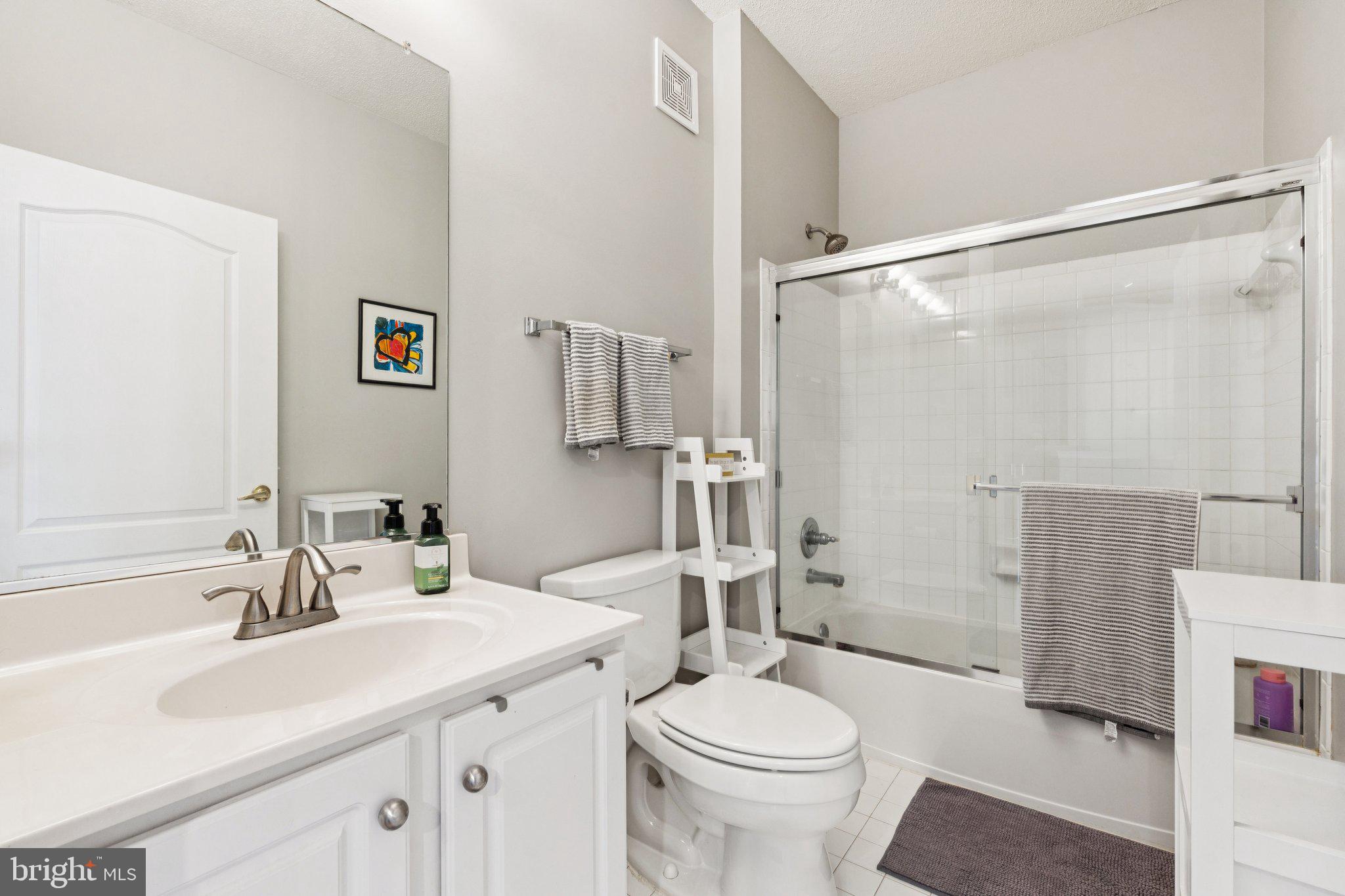 MADISON PARK AT WEST MARKET - Residential