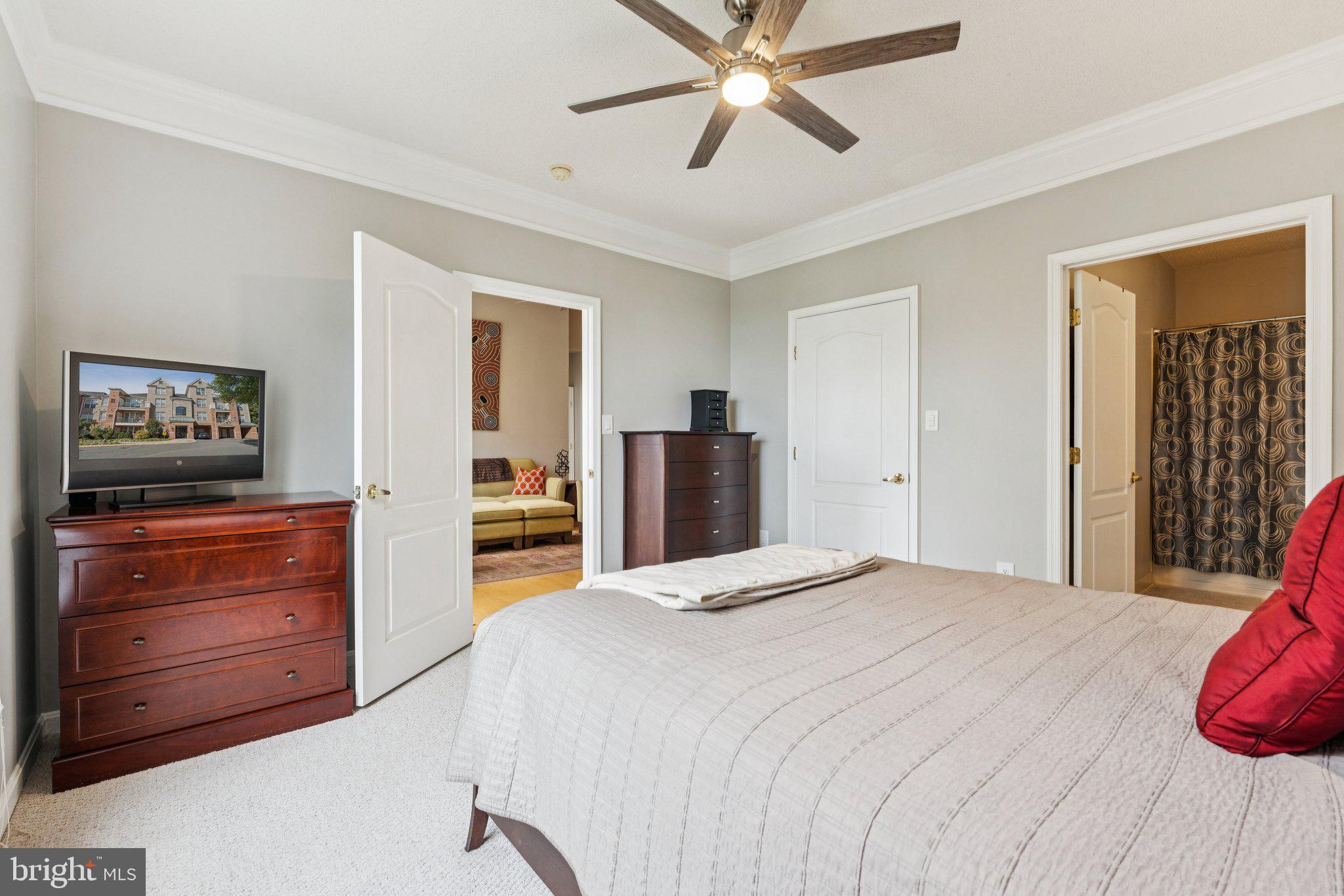 MADISON PARK AT WEST MARKET - Residential