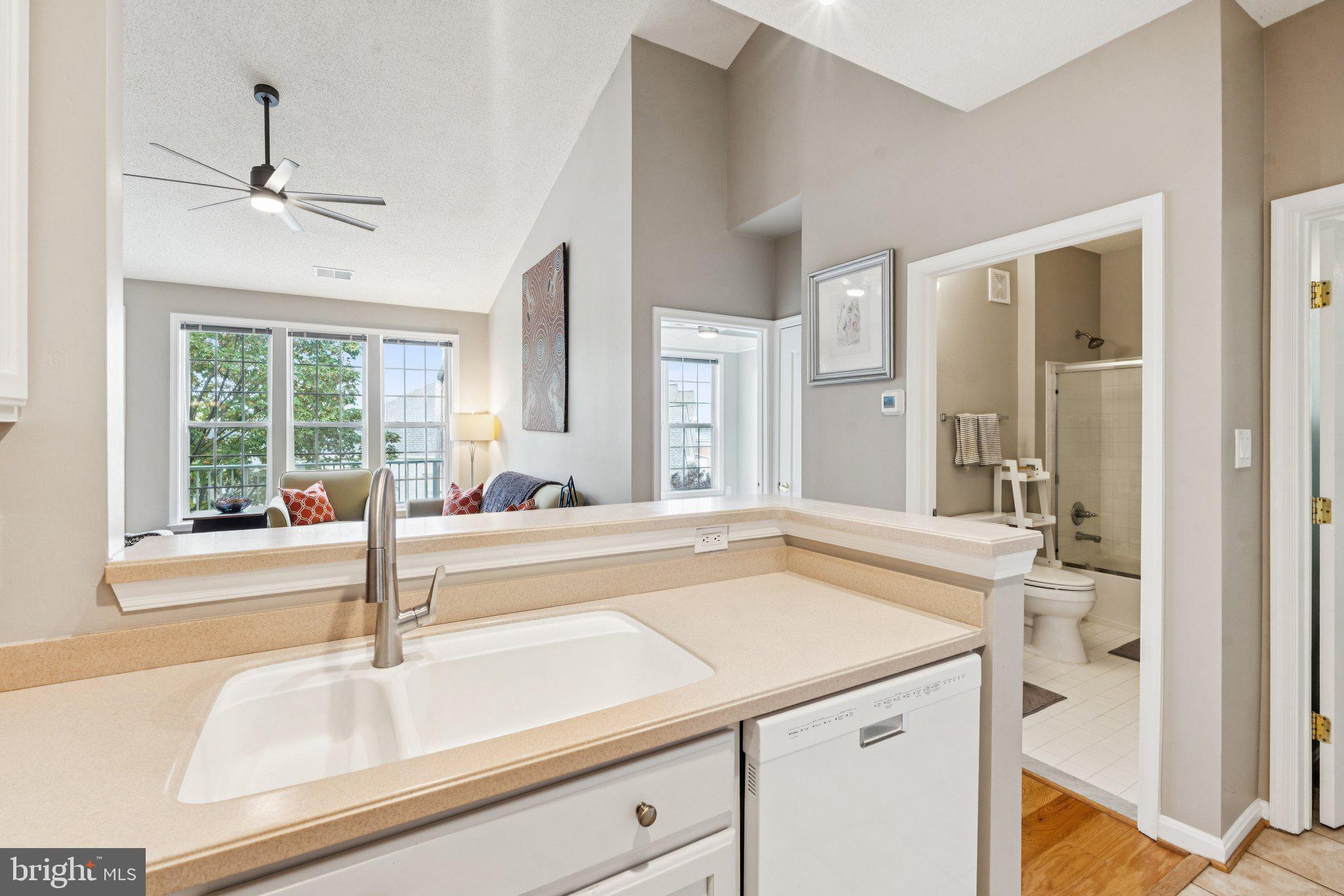 MADISON PARK AT WEST MARKET - Residential