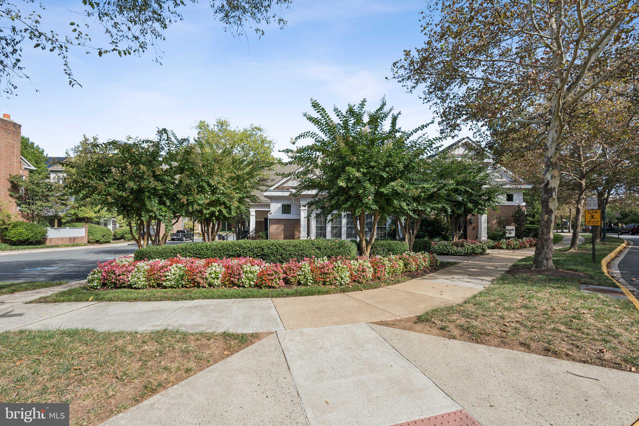 MADISON PARK AT WEST MARKET - Residential