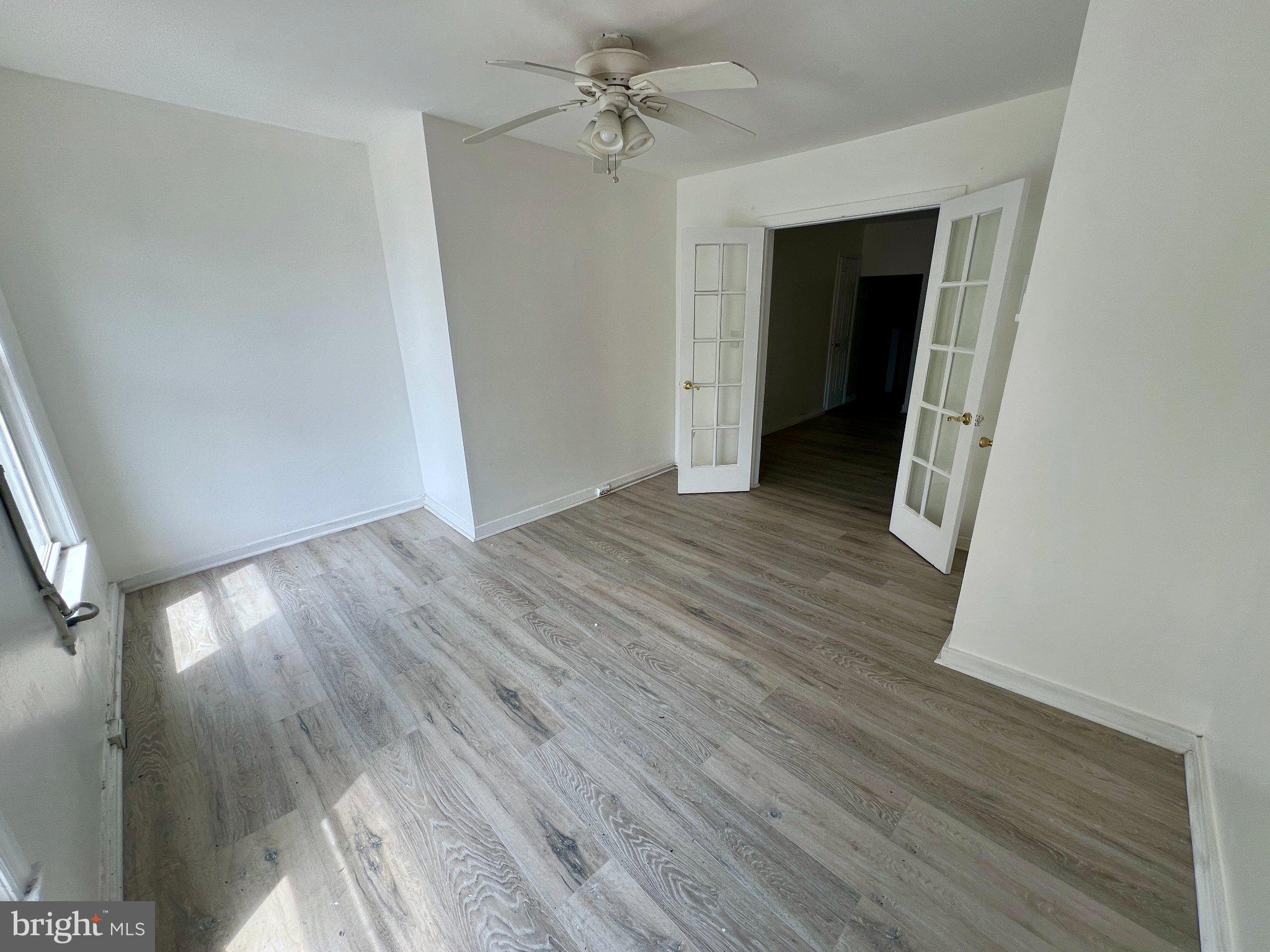1003 S CHARLES