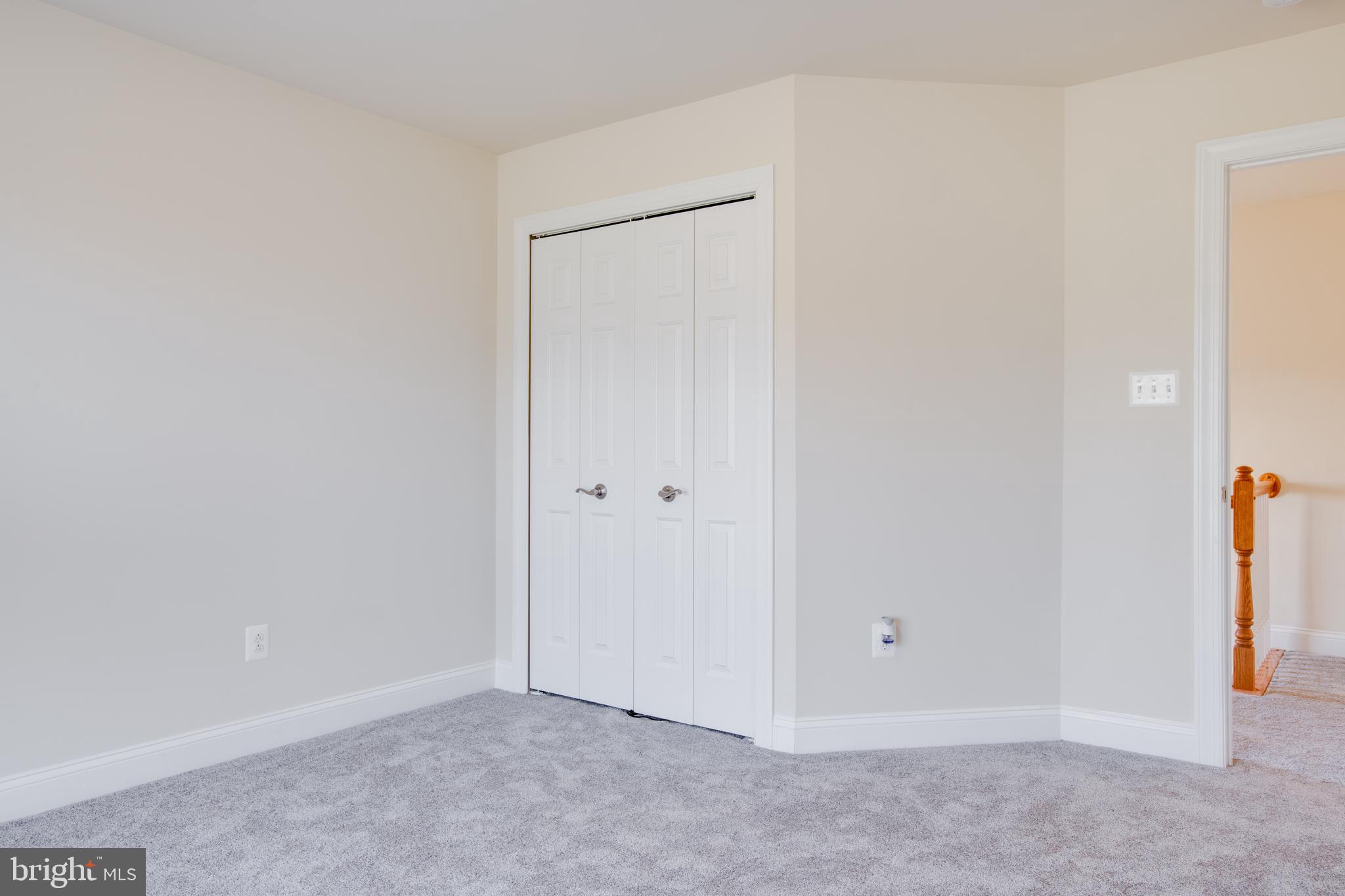 OAK KNOLL FARMS - Residential