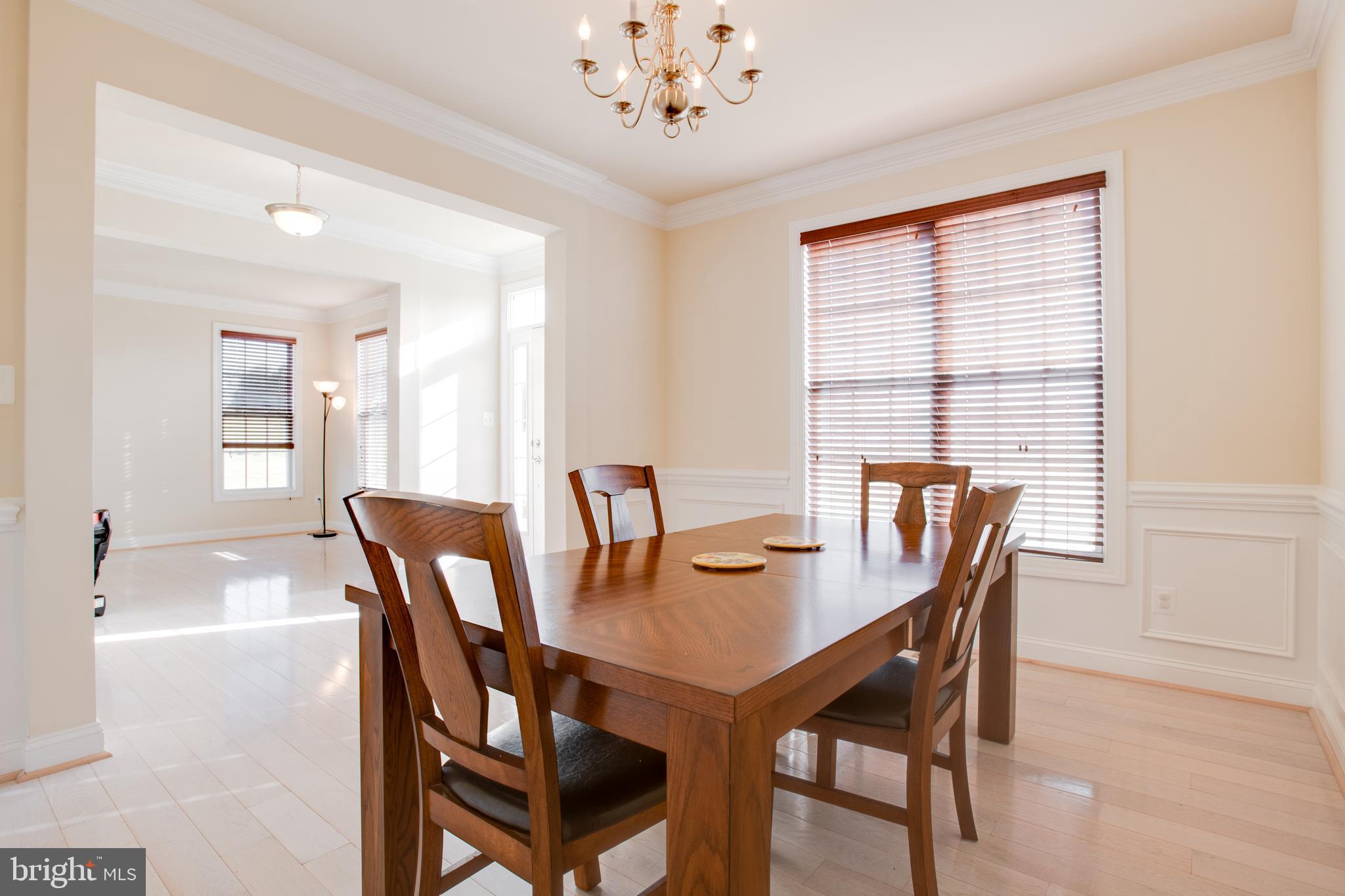 OAK KNOLL FARMS - Residential