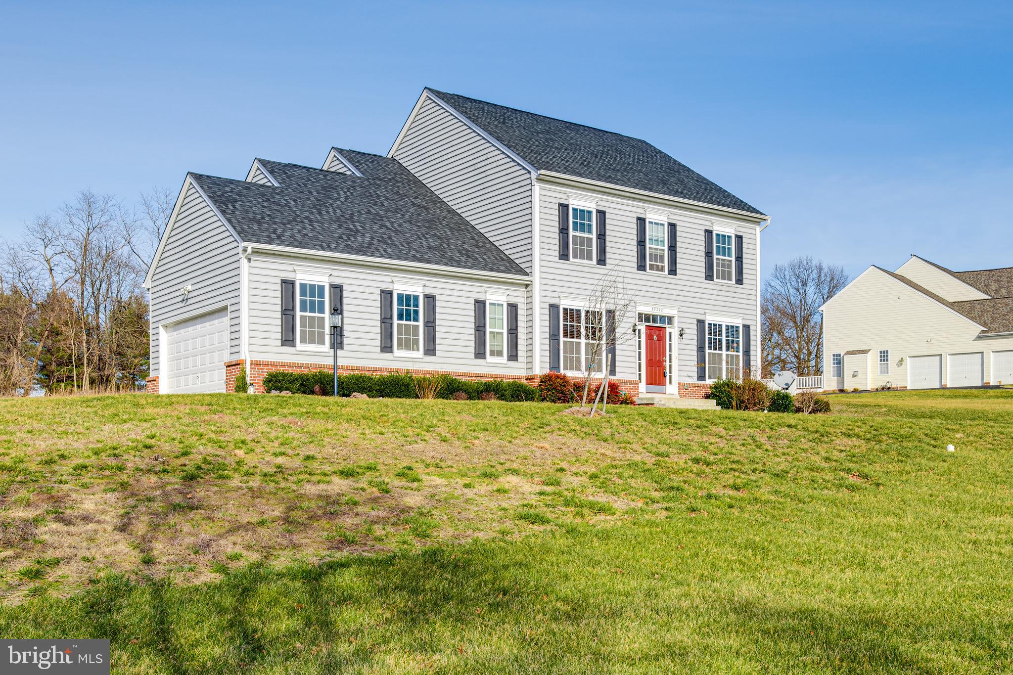 OAK KNOLL FARMS - Residential