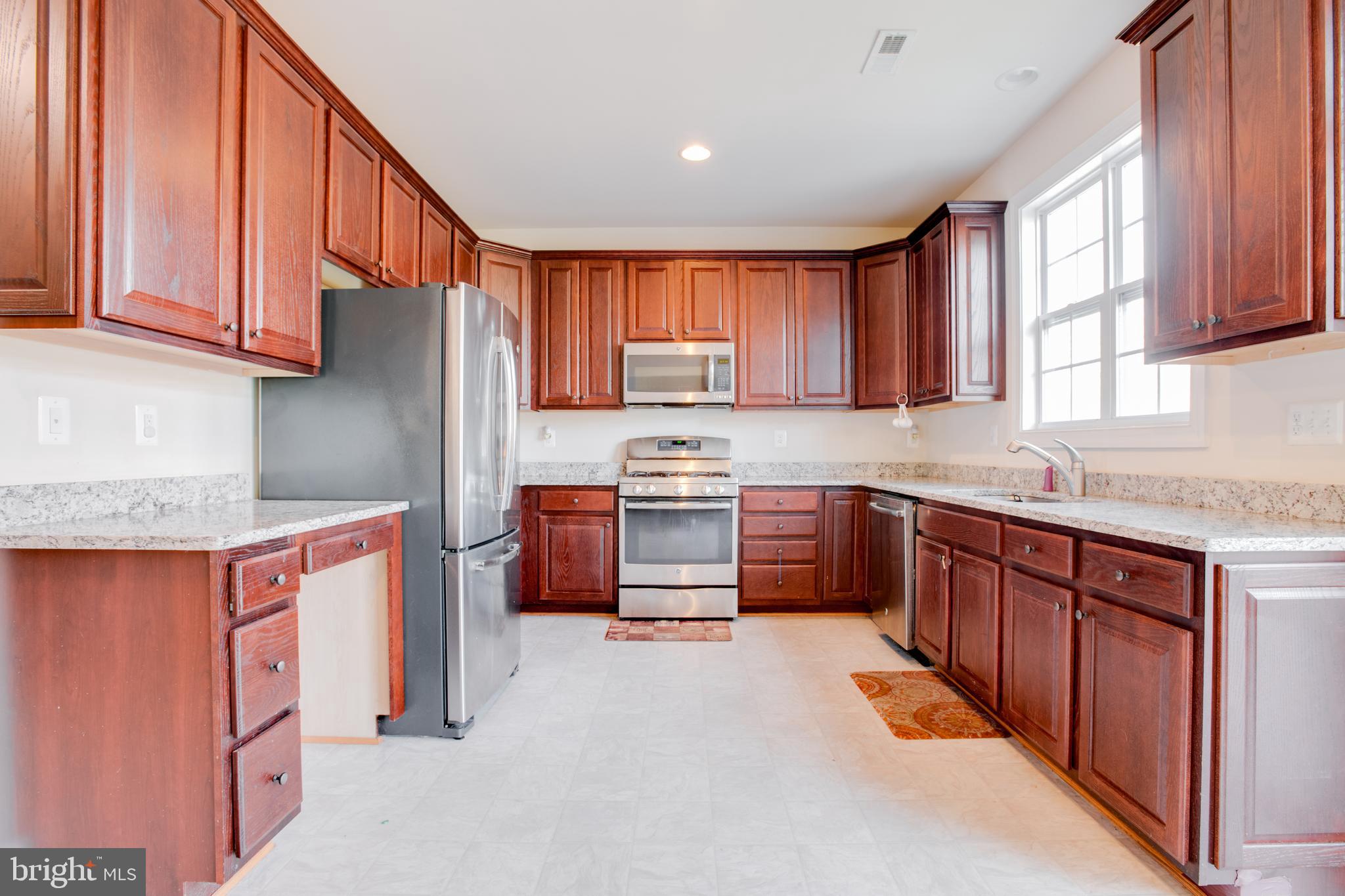 OAK KNOLL FARMS - Residential