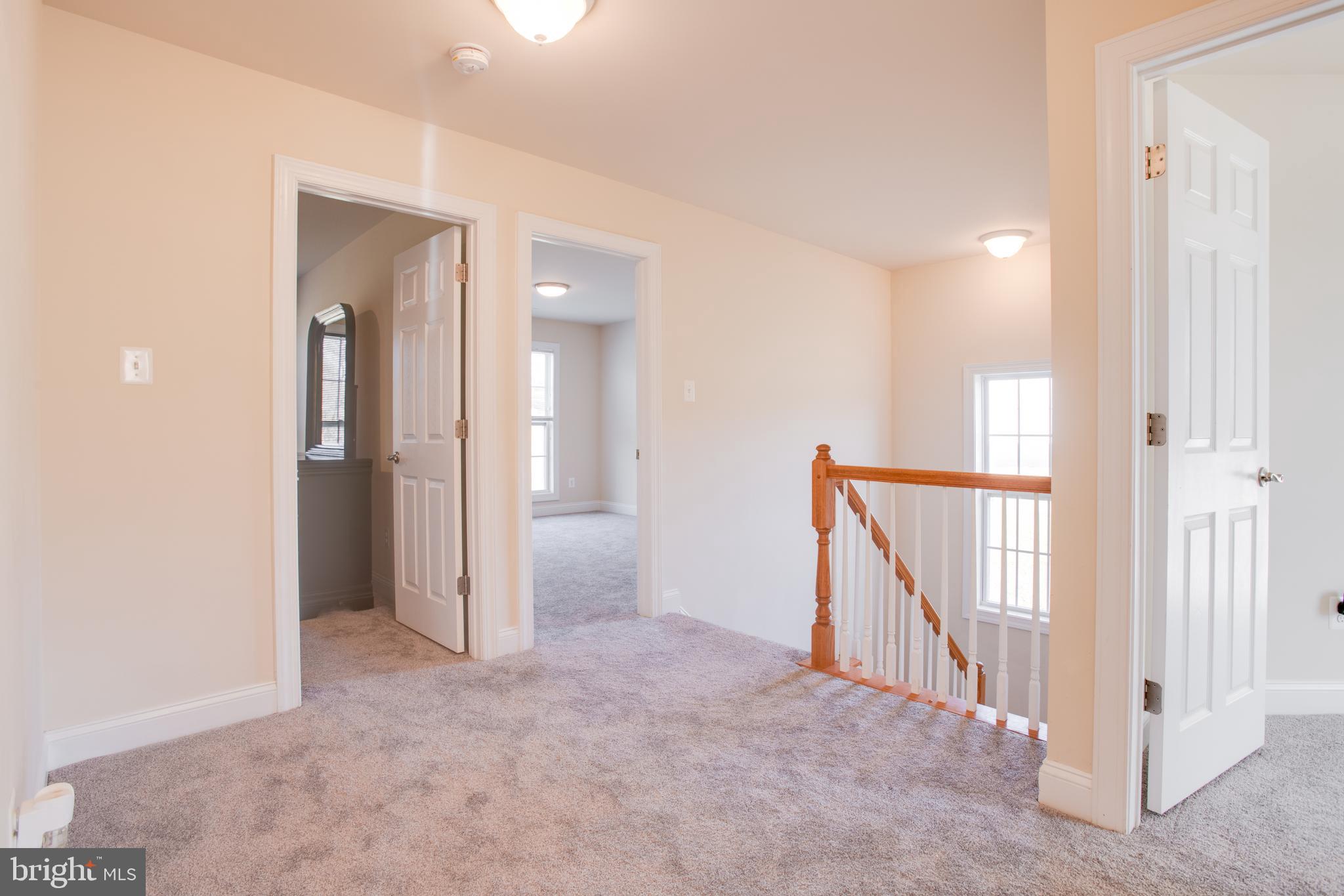 OAK KNOLL FARMS - Residential