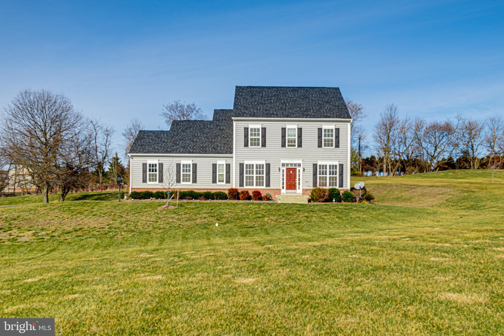 OAK KNOLL FARMS - Residential