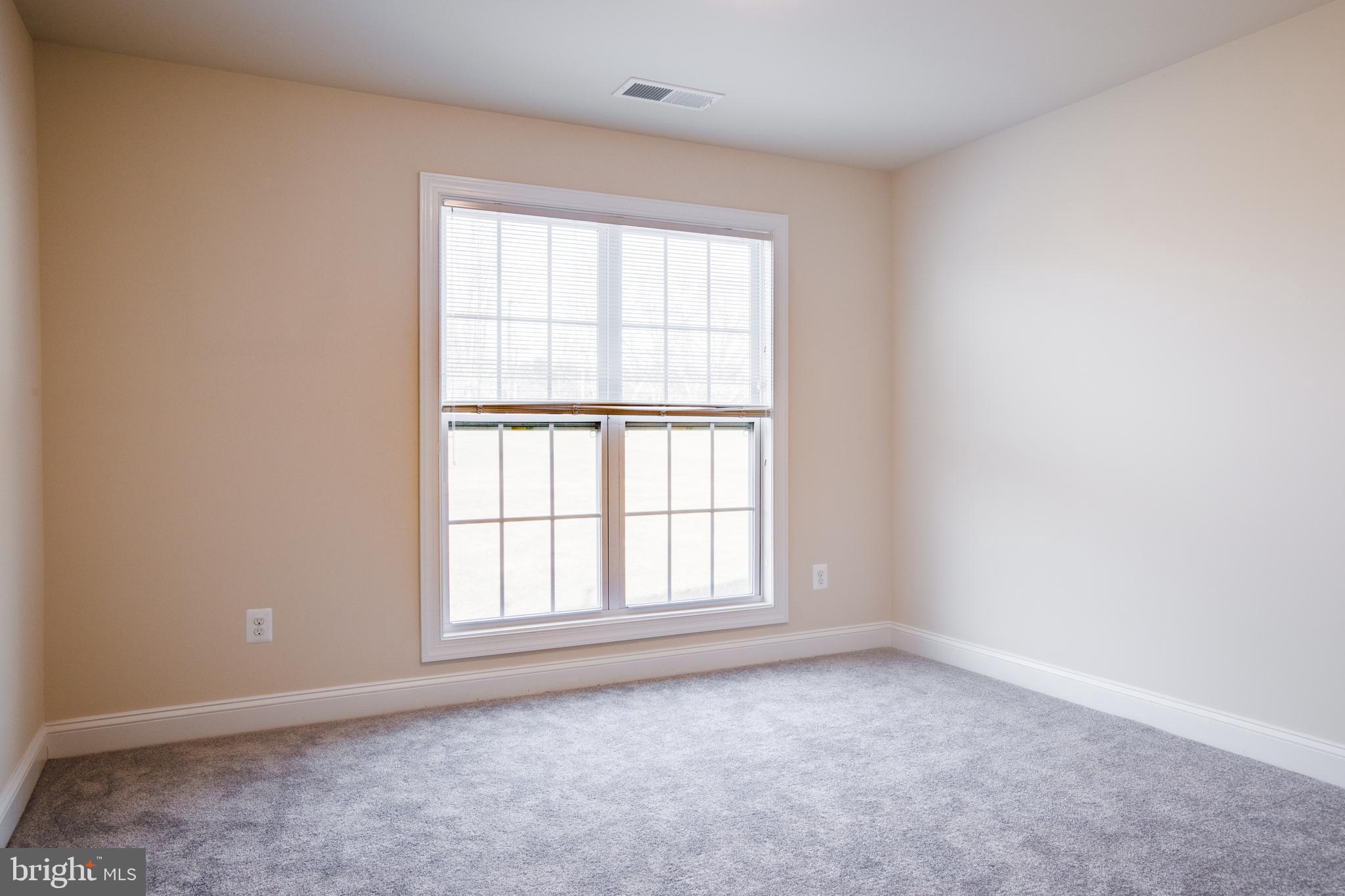 OAK KNOLL FARMS - Residential