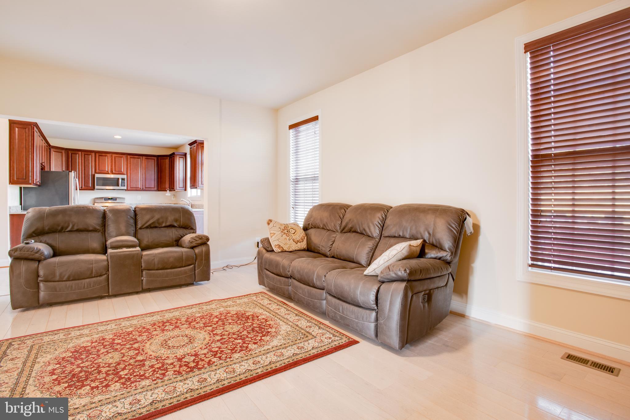 OAK KNOLL FARMS - Residential