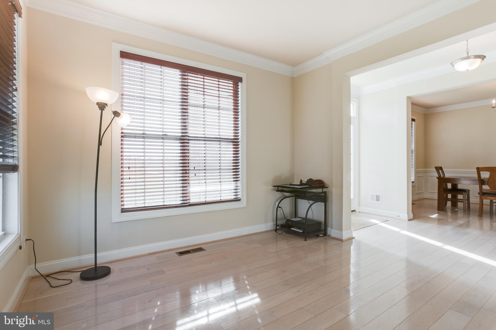 OAK KNOLL FARMS - Residential