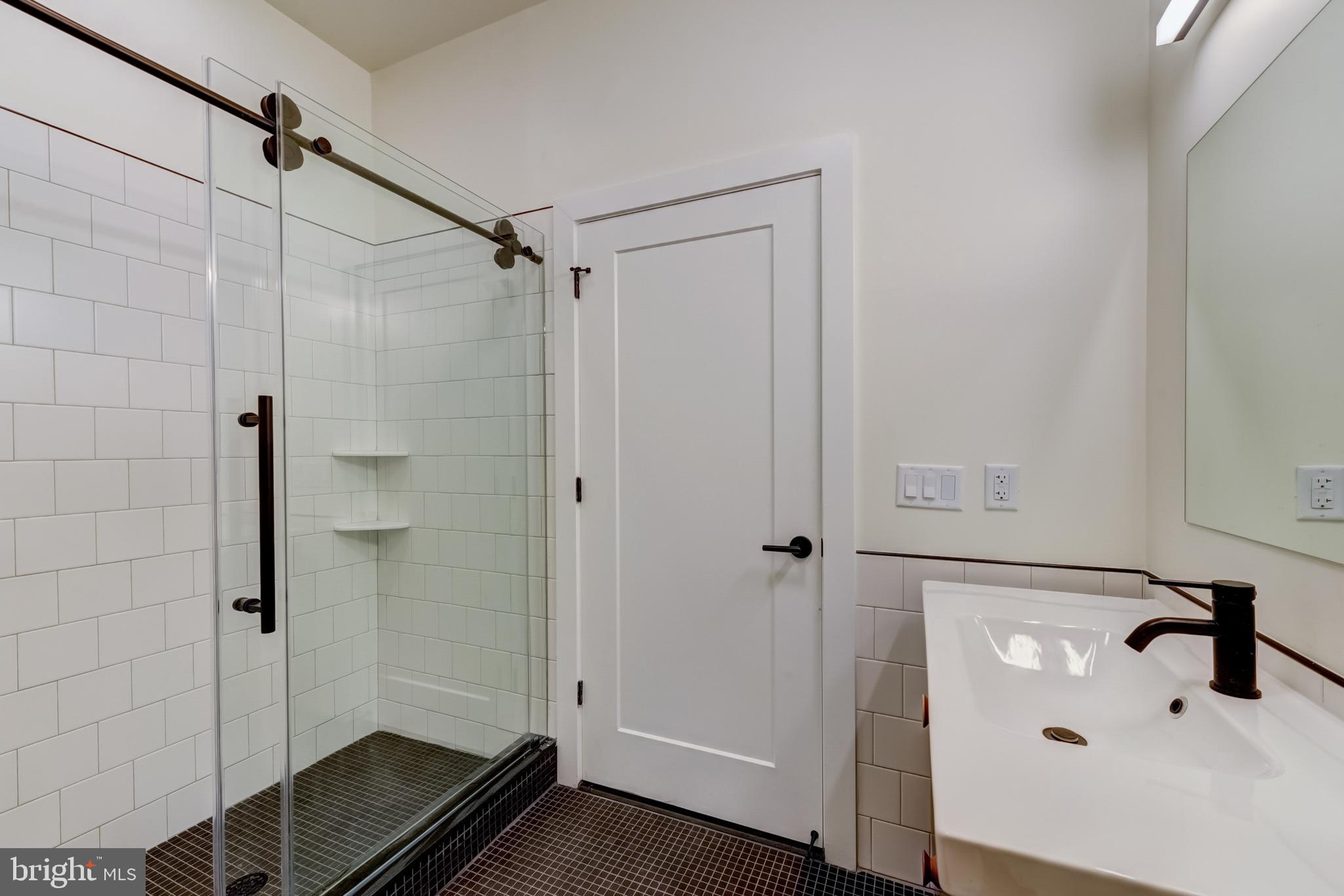 FISHTOWN - Residential Lease