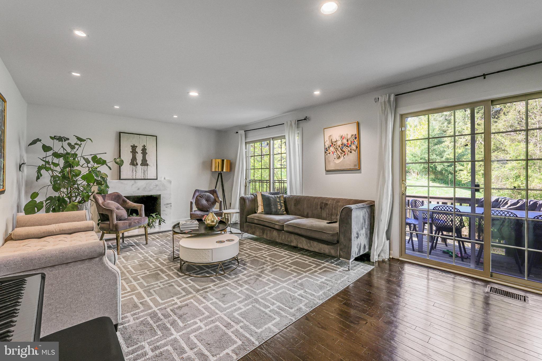2148 MILITARY ROAD