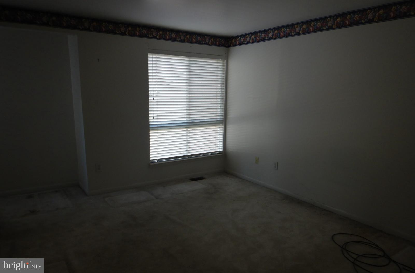 ANNEN WOODS - Residential