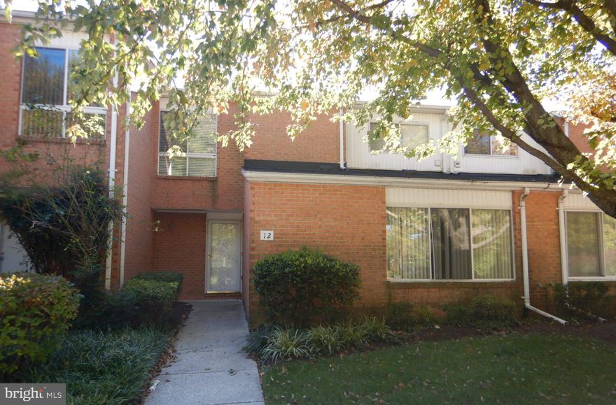 “All offers must be submitted by the buyer’s agent using the online offer management system. Access the system via the link below. A technology fee will apply to the buyer’s broker upon consummation of a sale.”
Please note, this property is not part of Annen Woods, and it is approximately 25 years newer (and larger)
than similar 3 bedroom townhomes in Annen Woods.
Offers must include proof of funds and LLC docs if corporate purchaser and if owner occupant must include proof of funds, pre-qual if financed & full contract.  Property transfers STRICTLY AS IS WITH NO REPAIRS OR MODIFICATIONS.  Community is not part of Annen Woods & is self managed.  Investors are not permitted and only owner occupants may live in the property  No rentals.