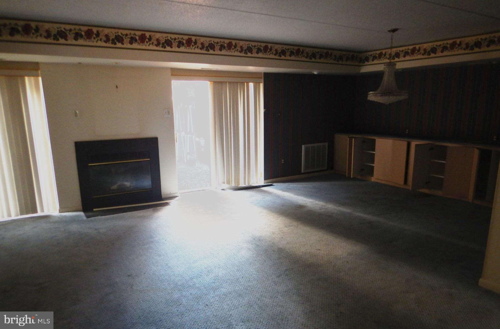 ANNEN WOODS - Residential