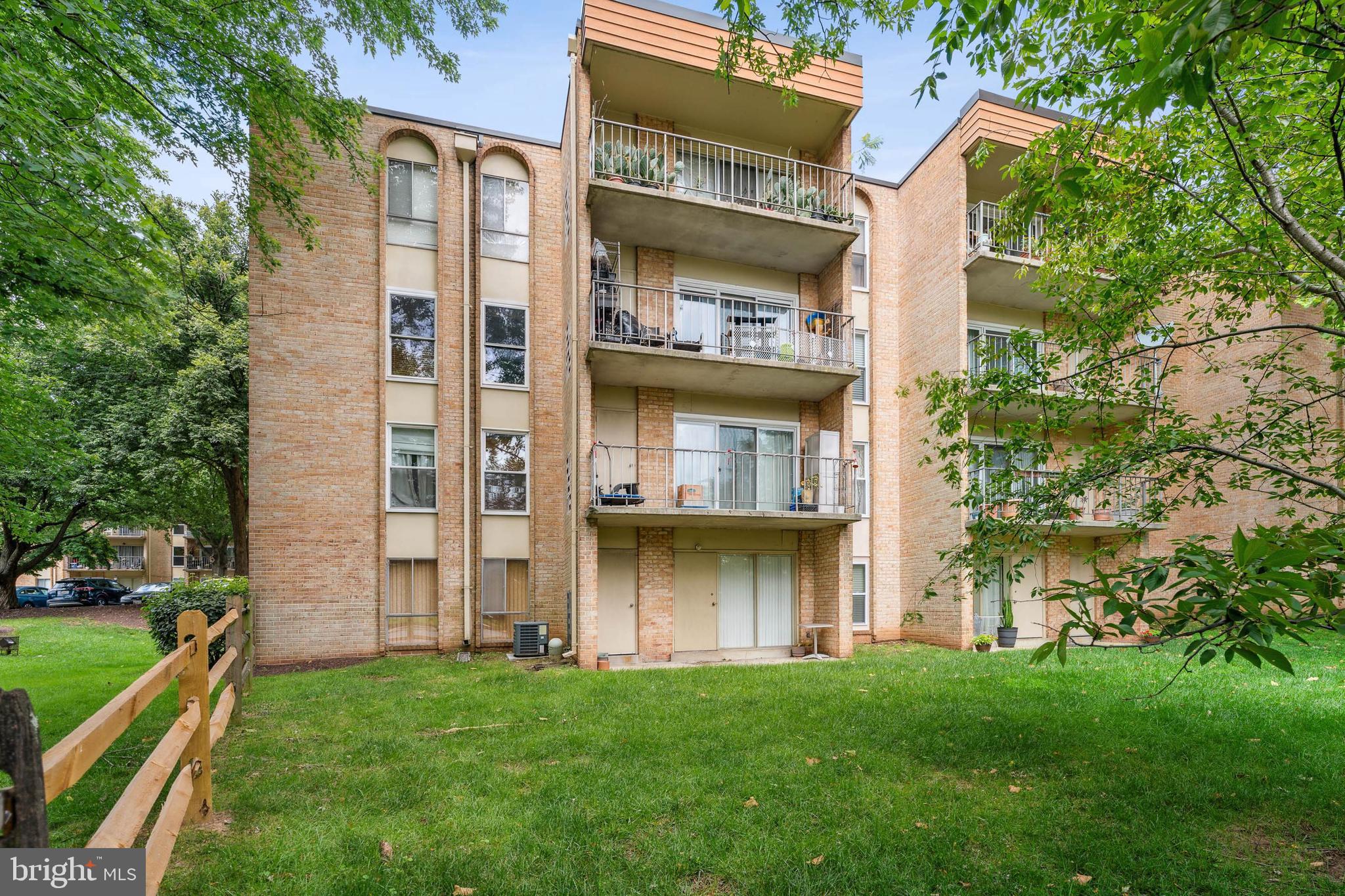 WALNUT GROVE - Residential