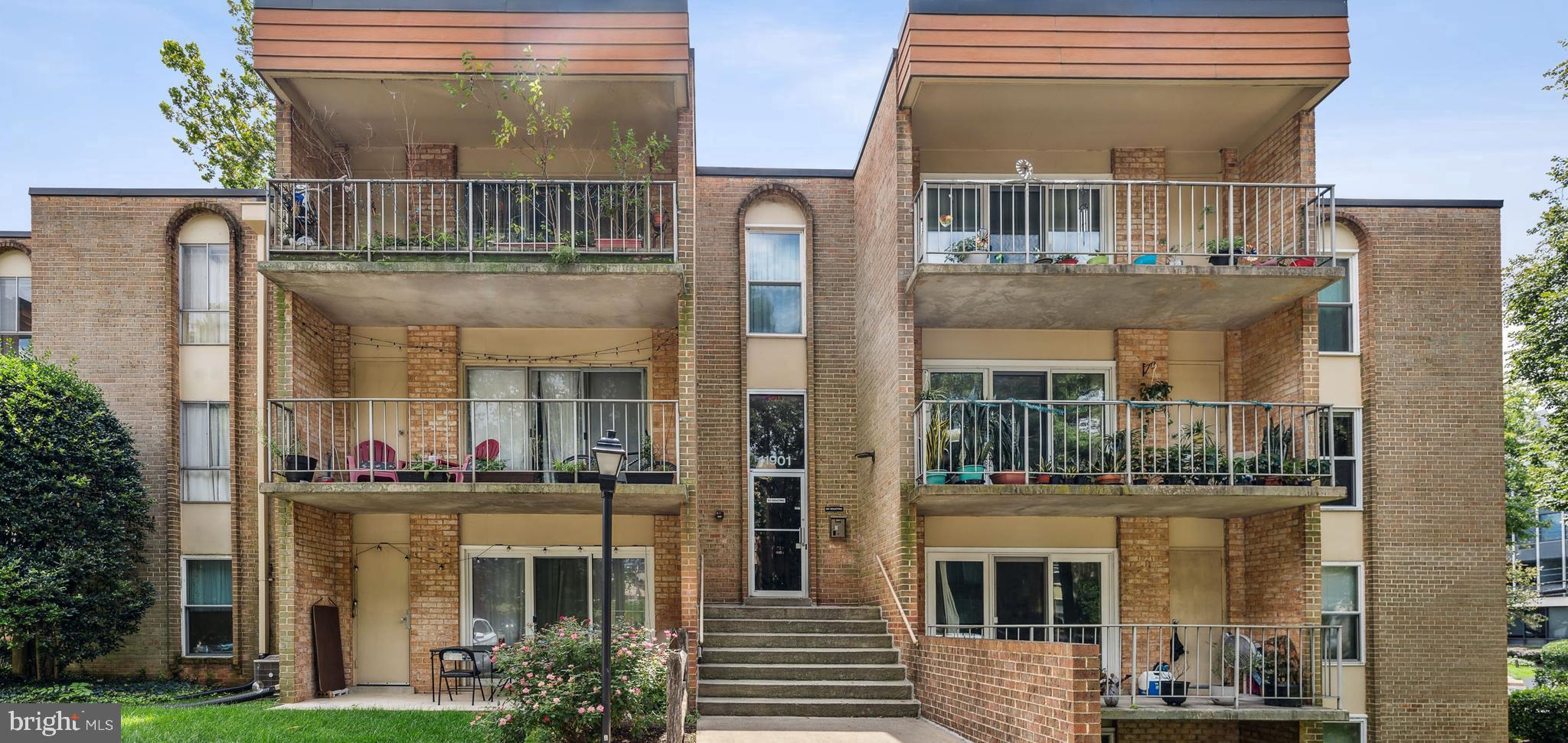 WALNUT GROVE - Residential