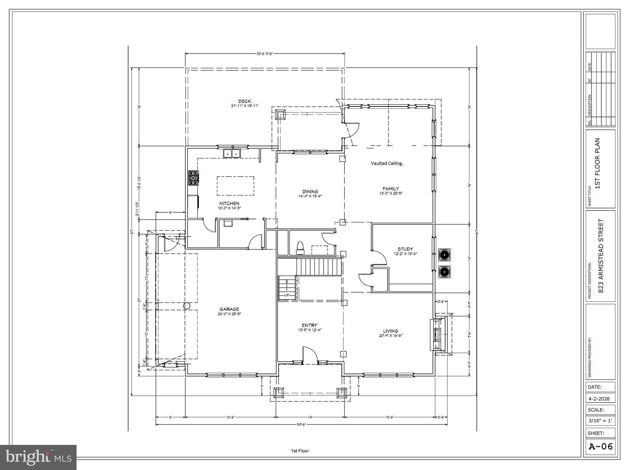 Main image without alt text
