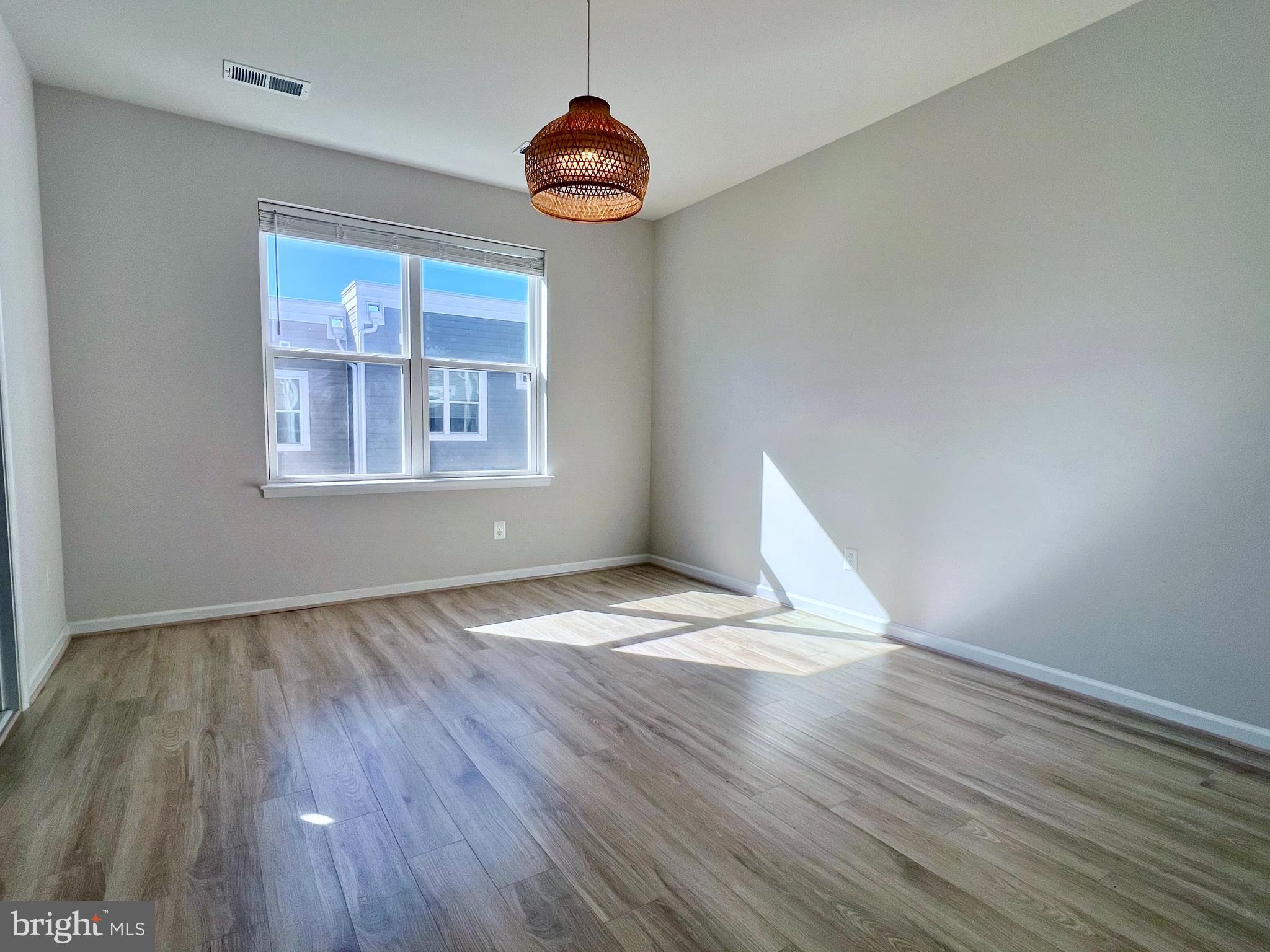 LIBERTY - Residential Lease