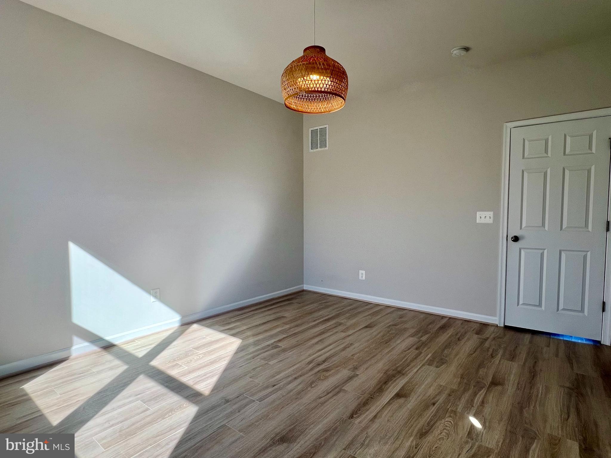 LIBERTY - Residential Lease