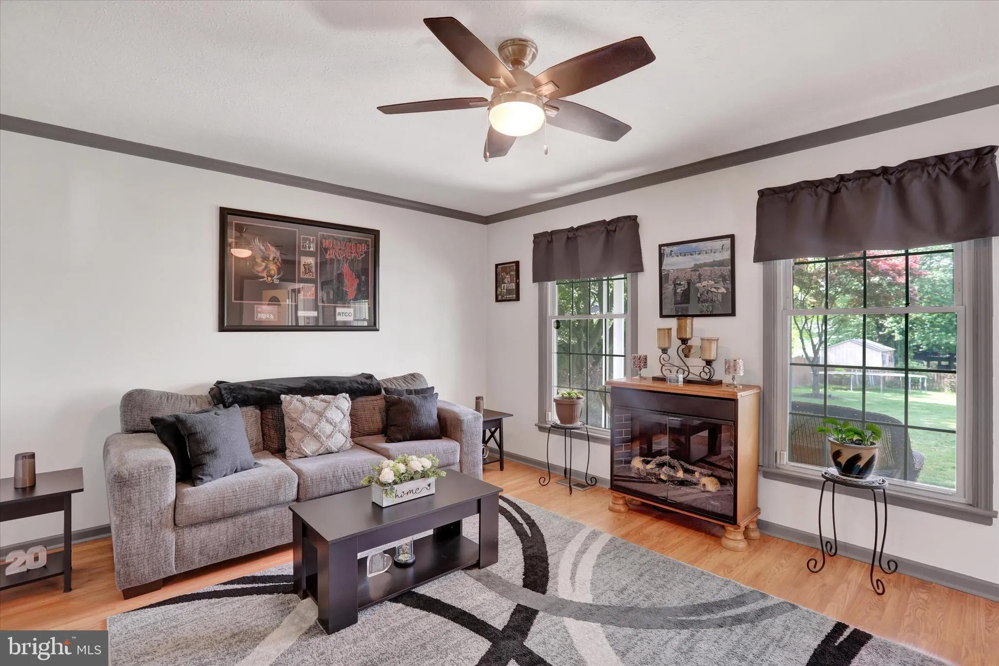 Langhorne, Pennsylvania 19047, United States, 4 Bedrooms Bedrooms, ,3 BathroomsBathrooms,Residential,Pending,131420