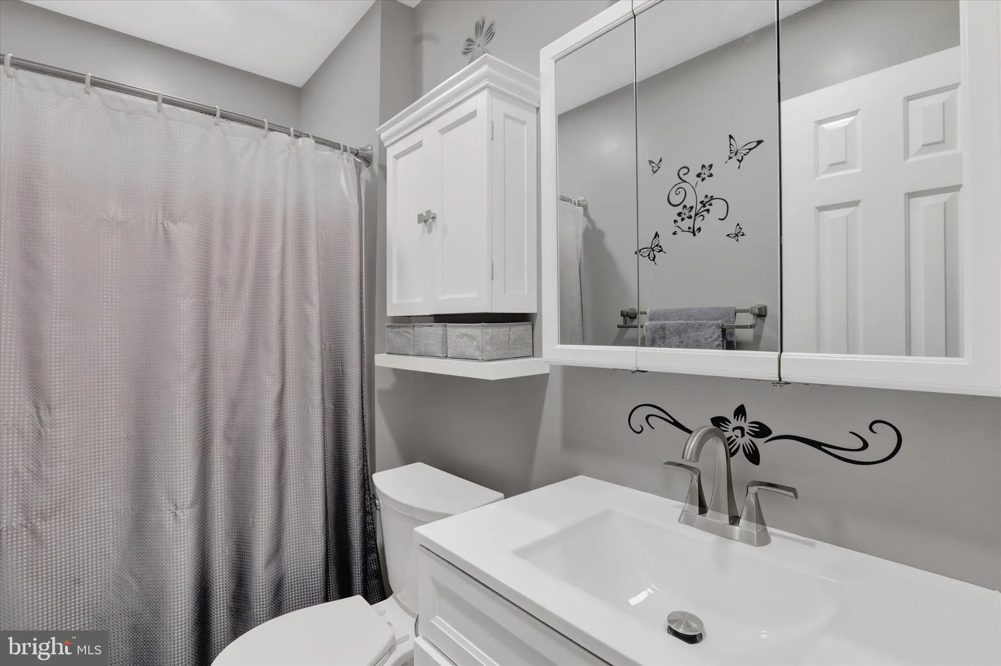 Langhorne, Pennsylvania 19047, United States, 4 Bedrooms Bedrooms, ,3 BathroomsBathrooms,Residential,Pending,131420