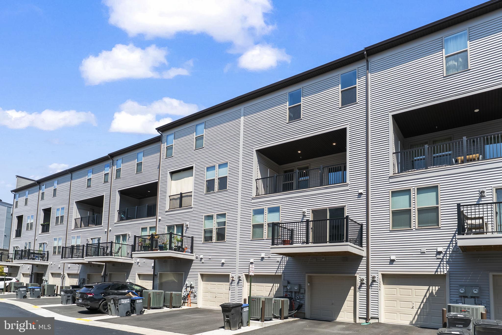 DULLES TECHNOLOGY - Residential Lease