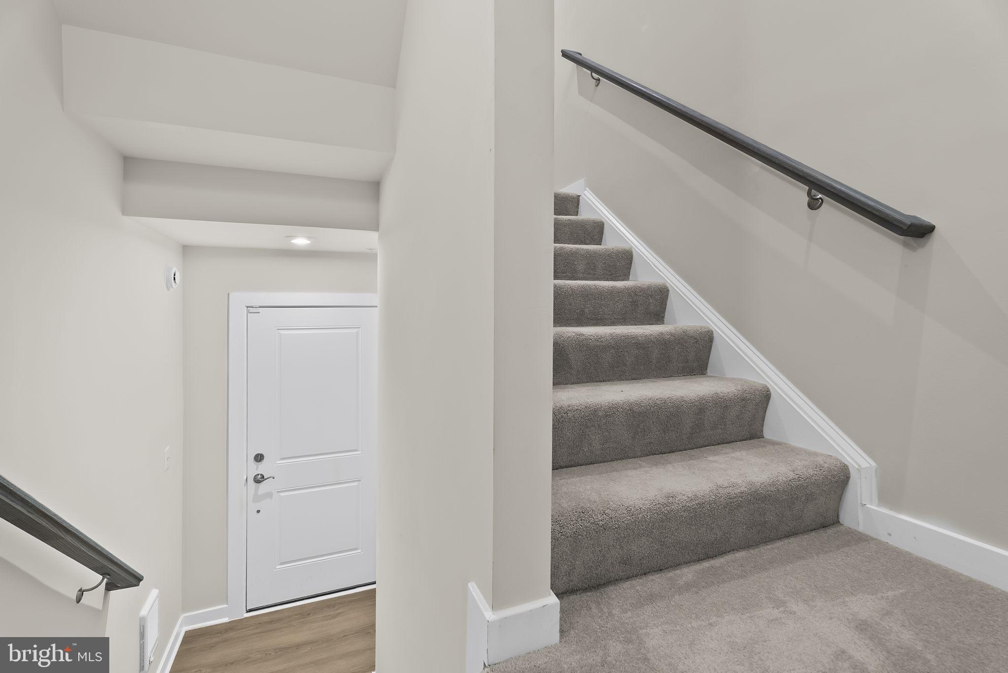 DULLES TECHNOLOGY - Residential Lease