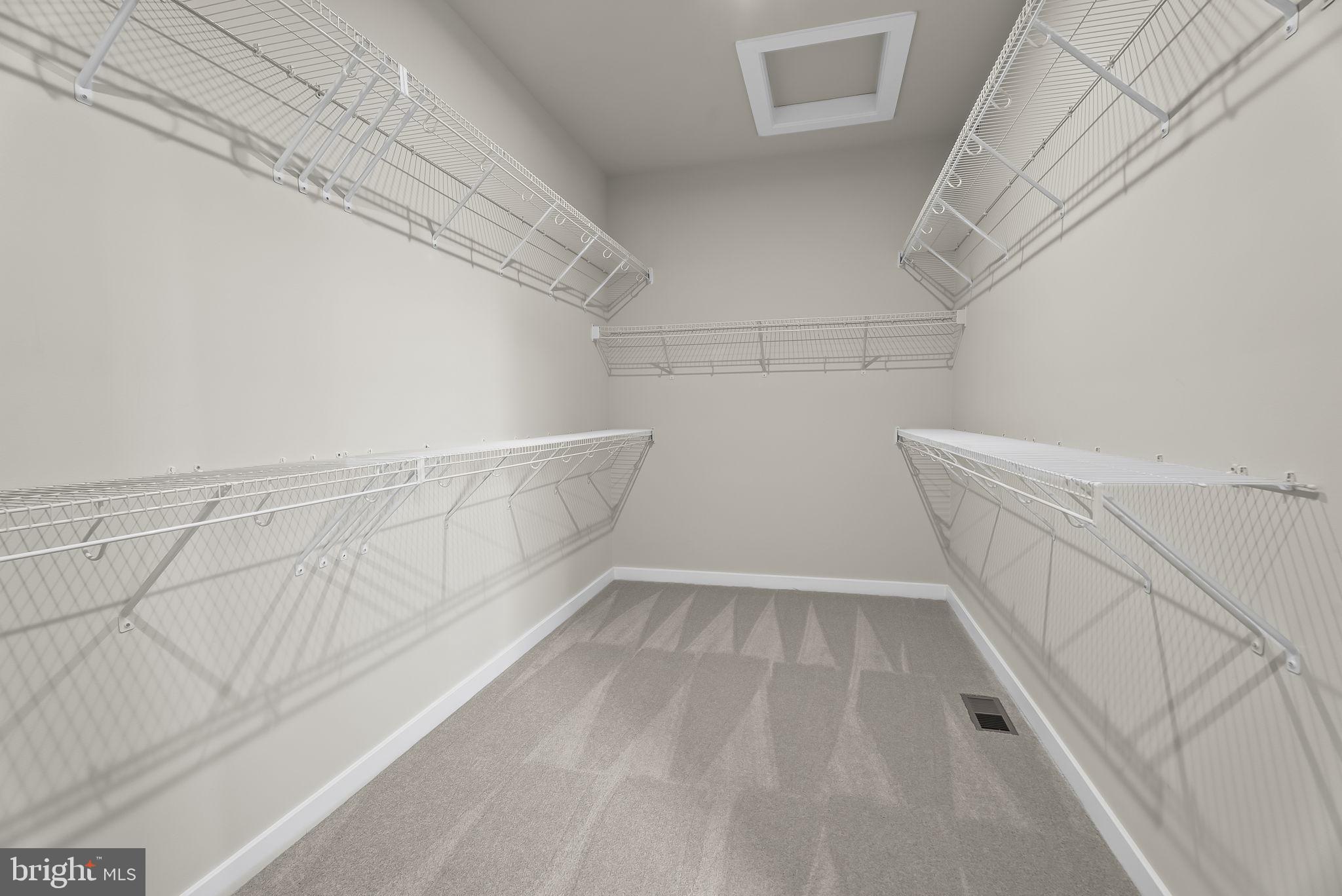 DULLES TECHNOLOGY - Residential Lease