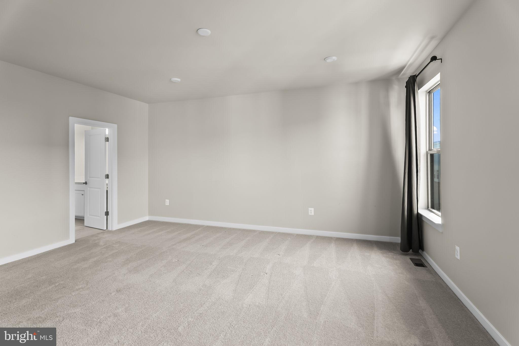 DULLES TECHNOLOGY - Residential Lease